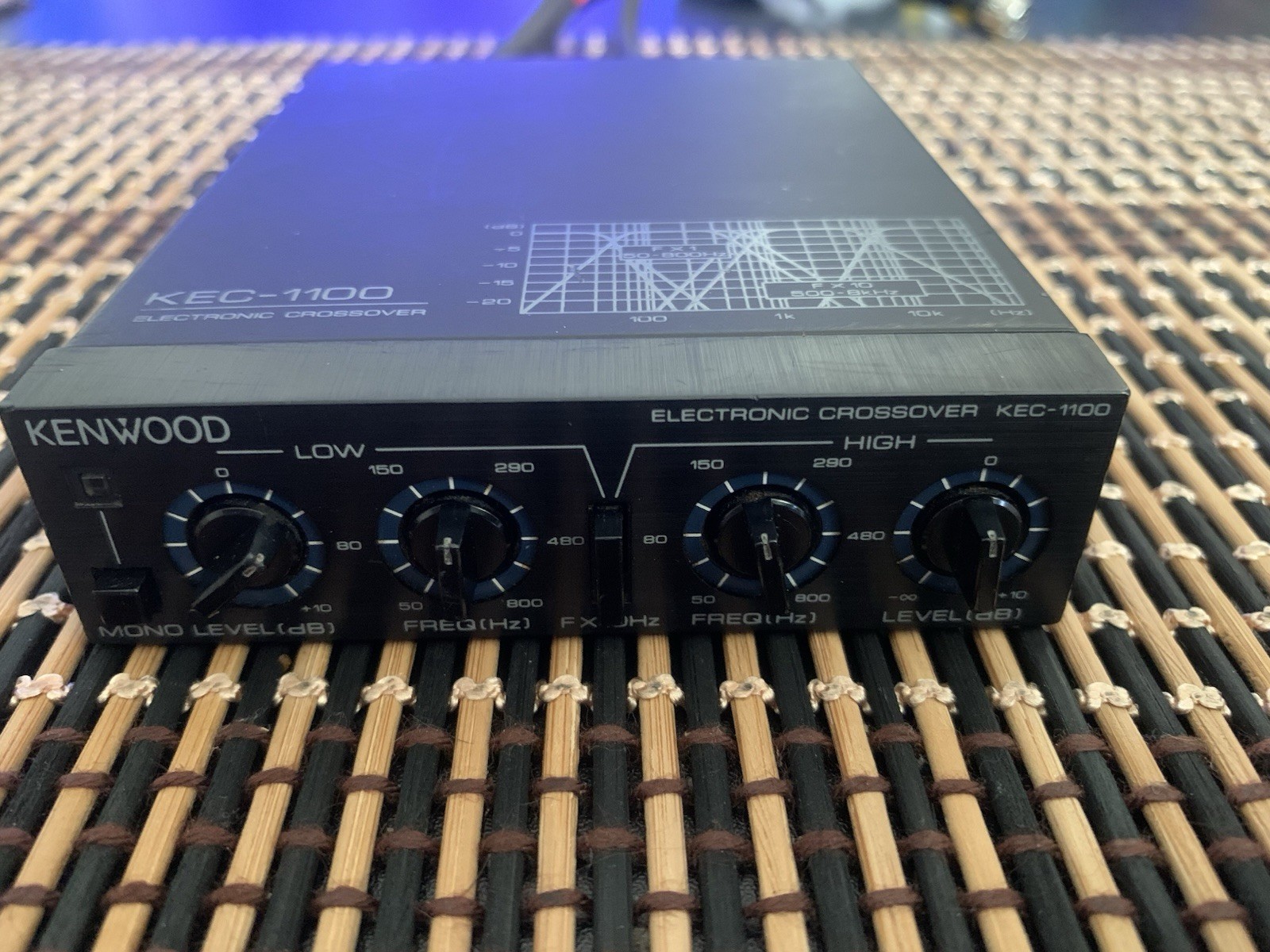 Kenwood KEC-1100 Oldschool Electronic Crossover WORKING READ LISTING