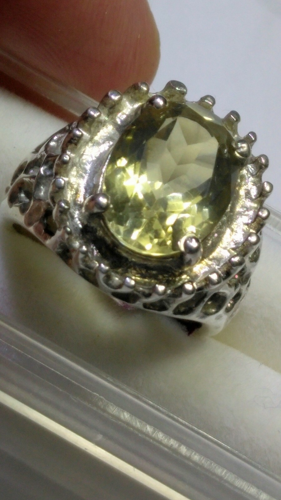 MAGNIFICENT NATURAL CITRINE IN.925 STERLING SILVER RING IN SIZE 7.75!