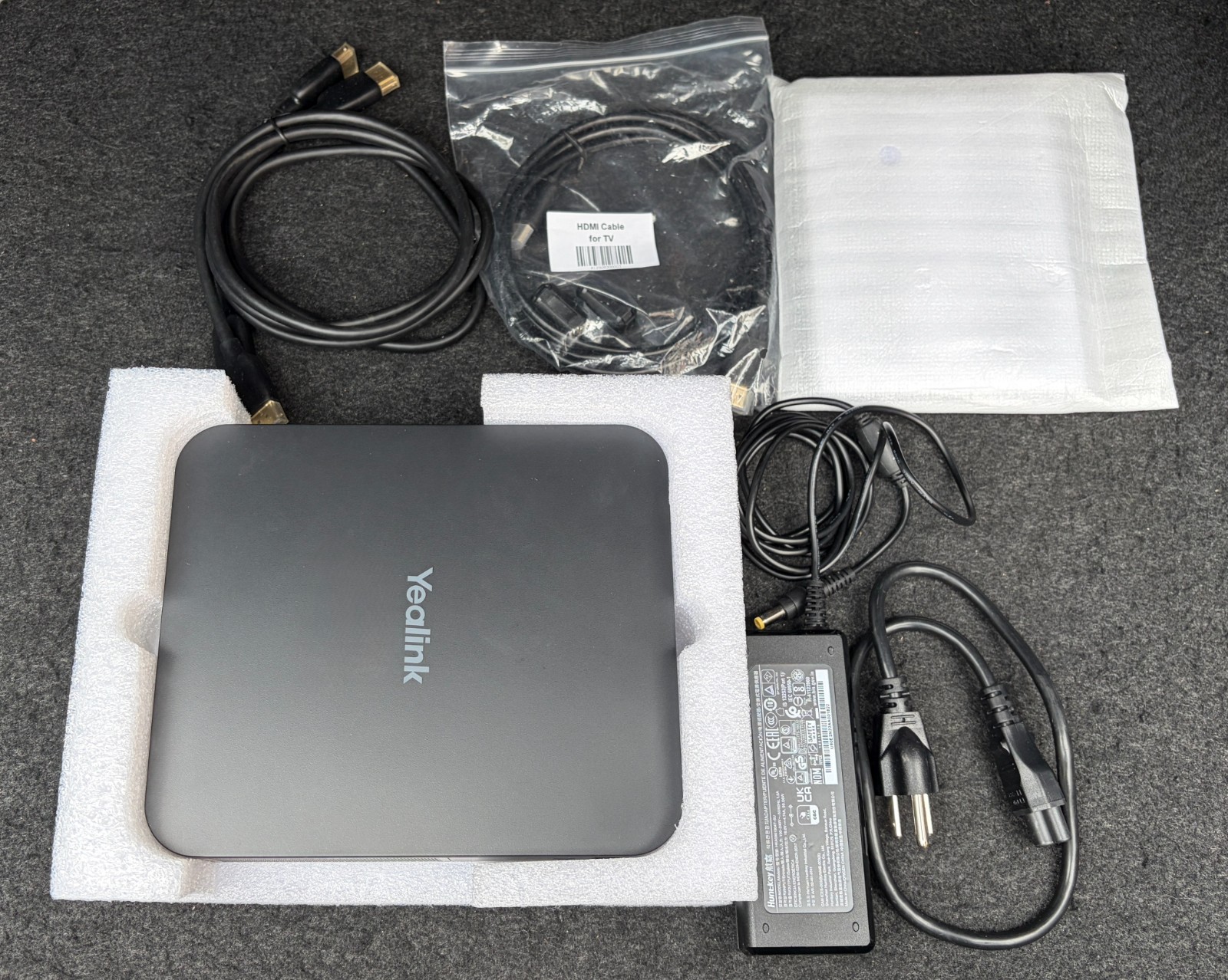 Yealink MCore Pro ZR Mini PC Core i5-11th Gen 8GB RAM 512GB SSD Windows 11 Zoom