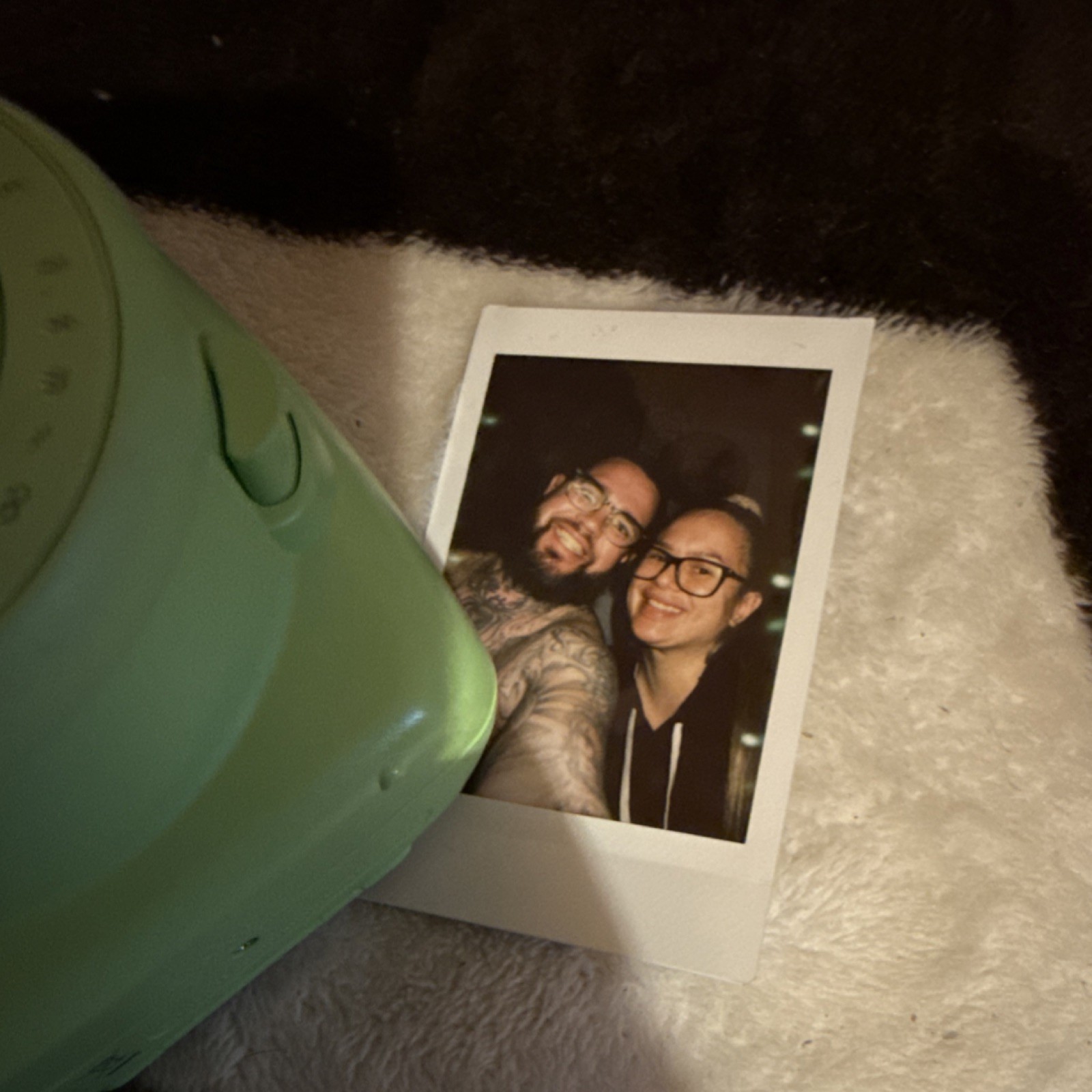Fujifilm Instax Mini 9 Instant Camera Green Built-in Flash Selfie Mirror