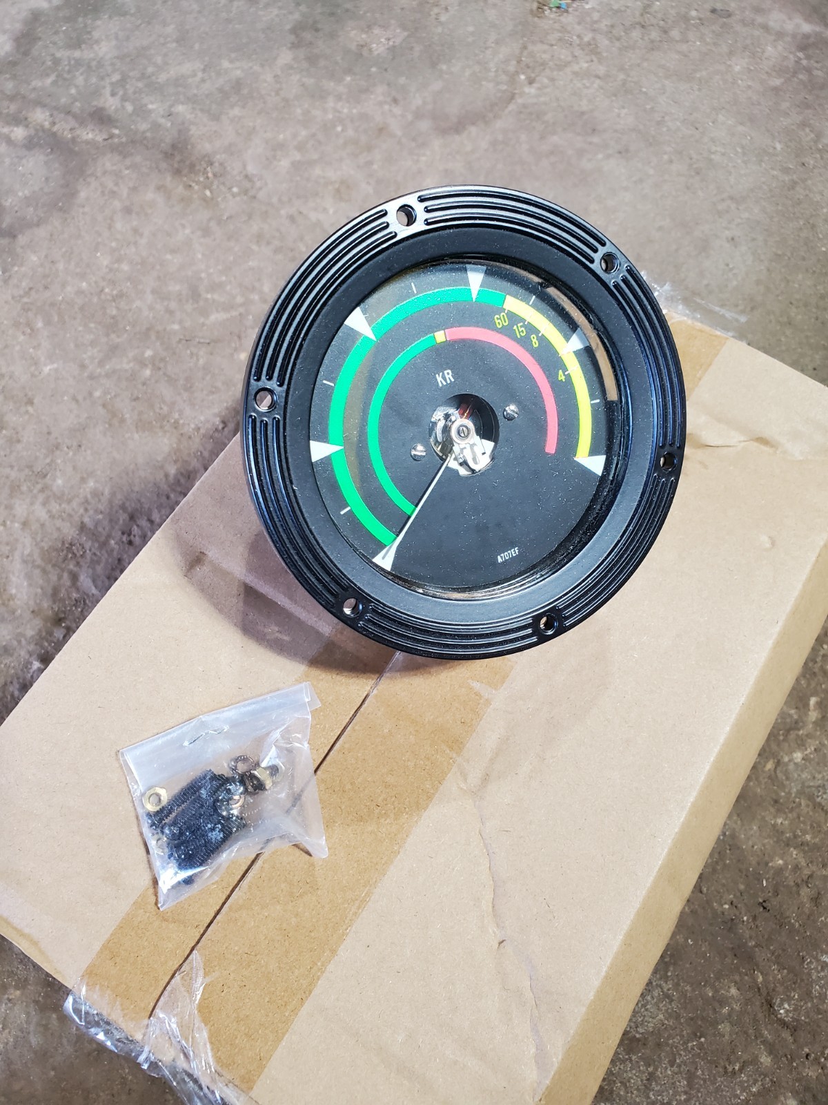 SIMPSON ANALOG PANEL AMP METER A707EF 2524L GE R:0-50MVDC S:0-1000 S-0162937