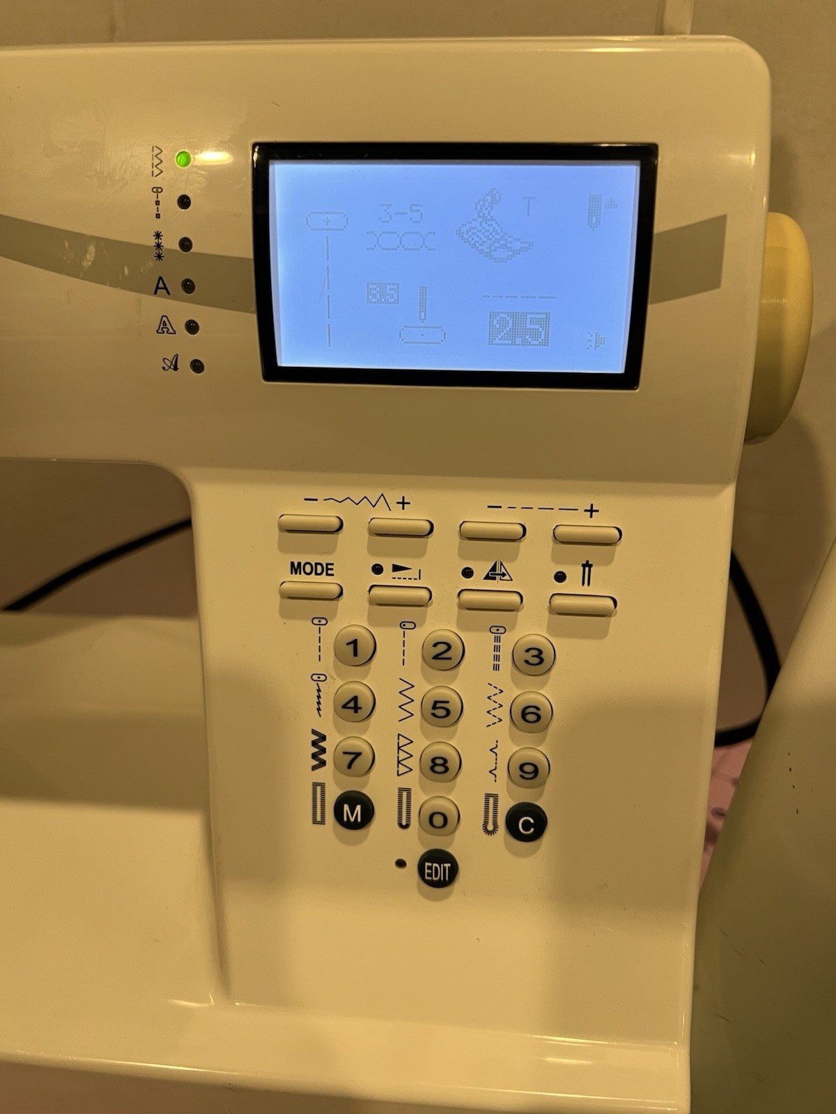 Euro Pro X Sewing Machine 9125 Computerized Embroidery Machines + Case & Extras