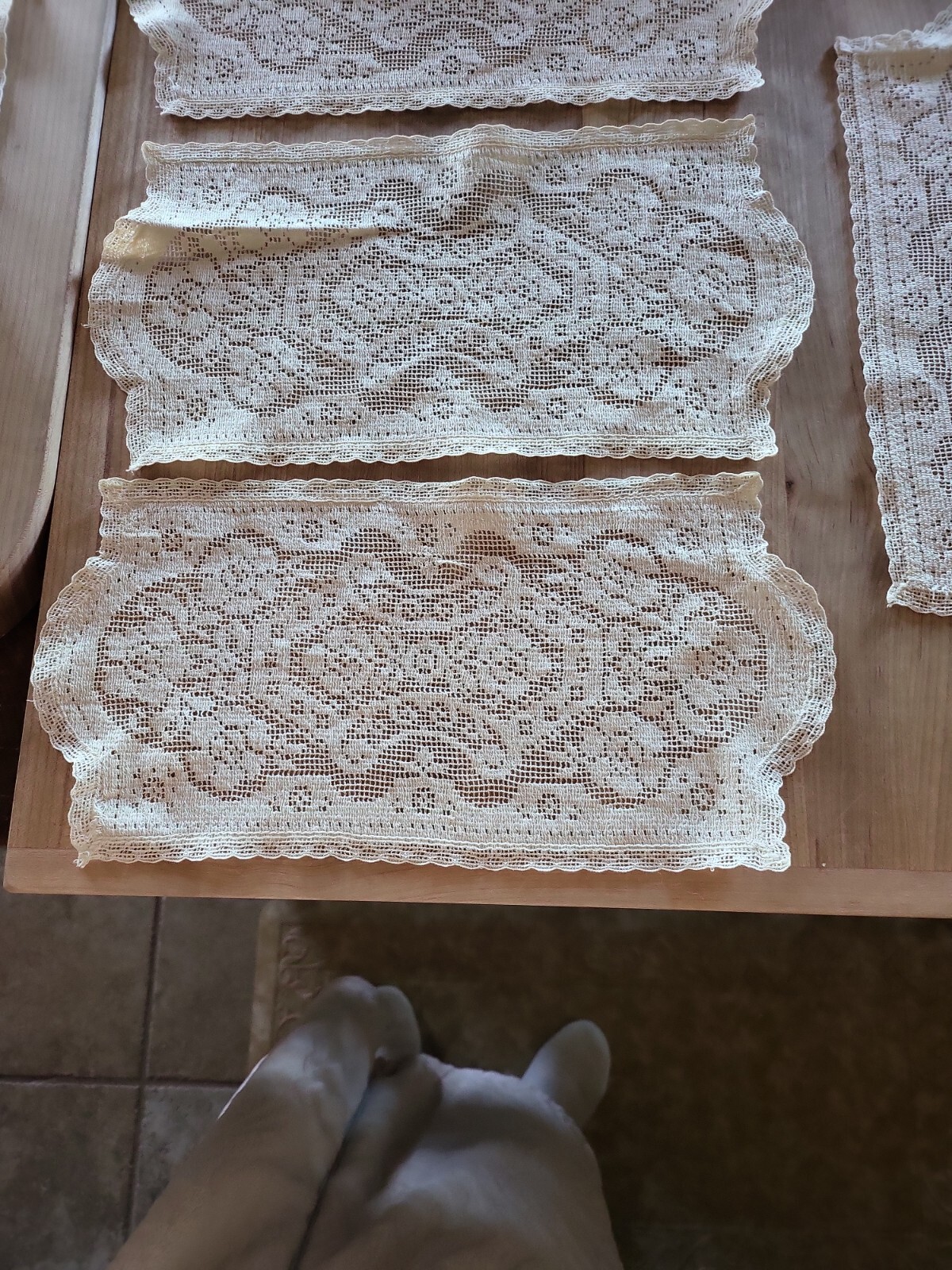 Two Headrests And Four Armrests Set Lace Fillet