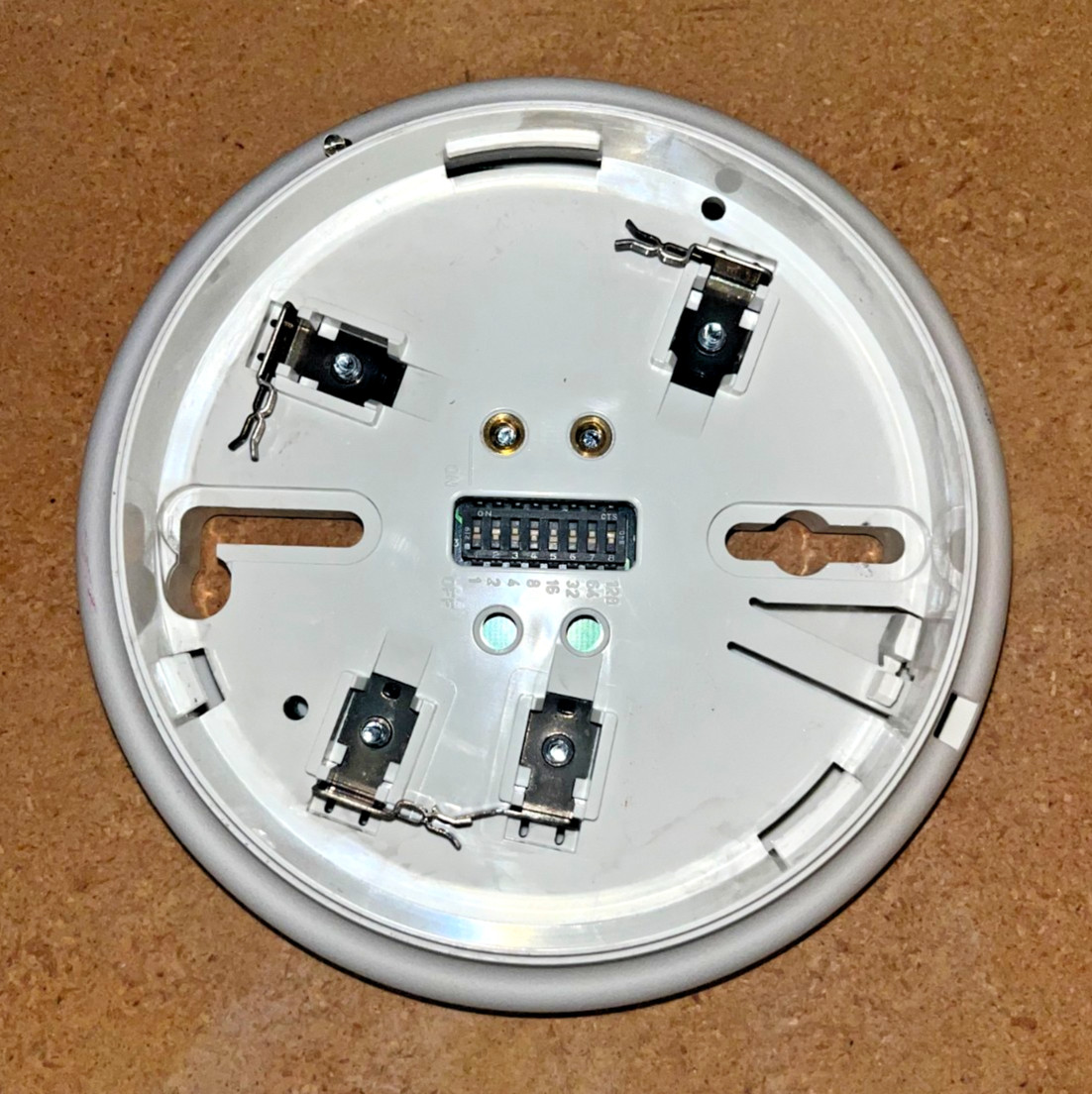 New, Simplex Duct Detector Sensor Base, White, 4098-9792