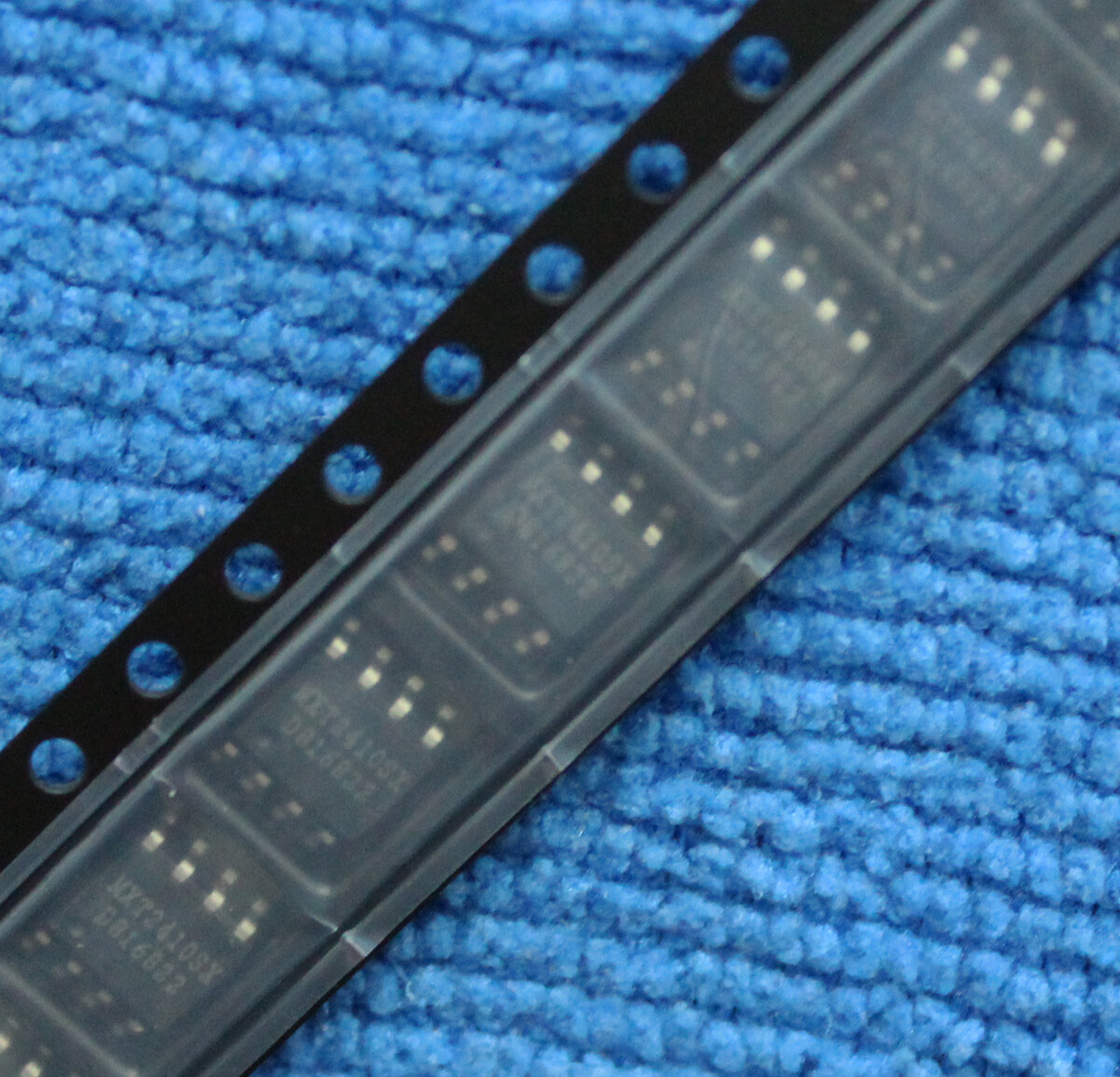 5pcs MXT2410SX MXT2410 SOP-8  Integrated Circuit IC