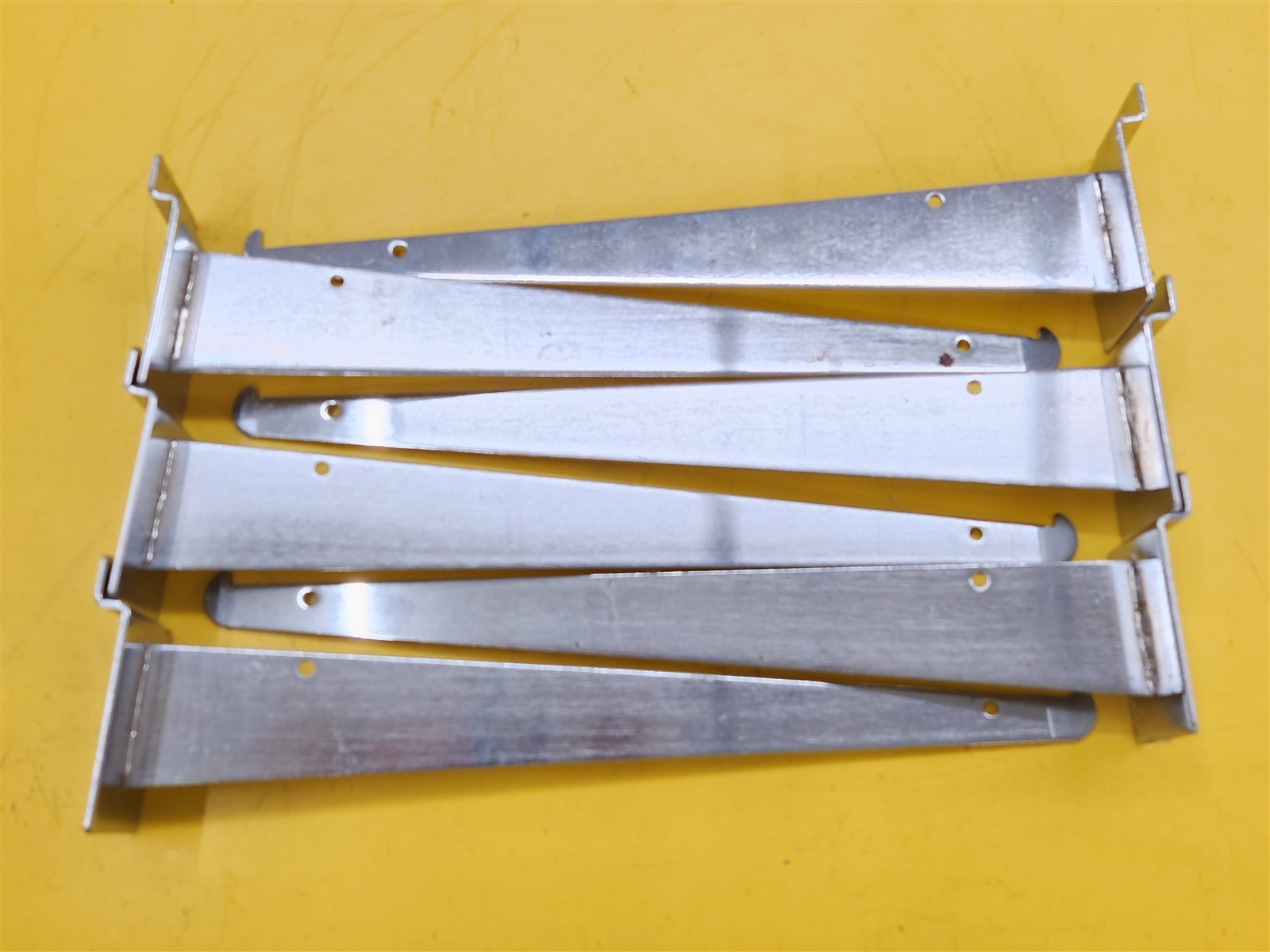 ⭐️⭐️⭐️⭐️⭐ *Lot of 6* 12.5" Slatwall Shelving Shelf Brackets w Lip Chrome