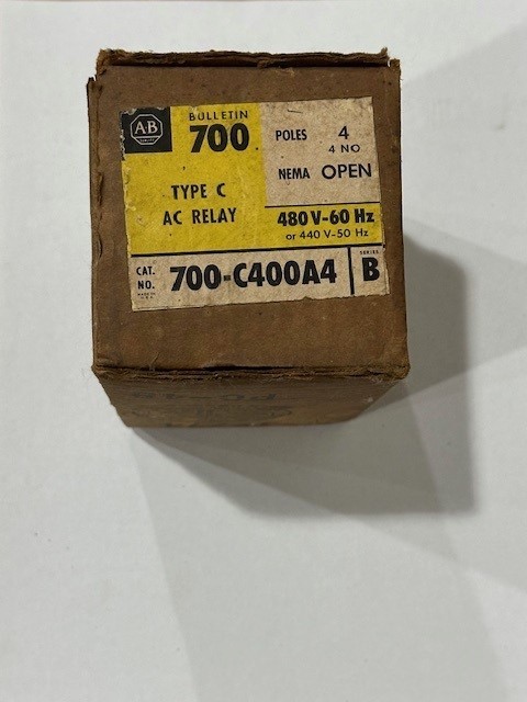 ALLEN BRADLEY 700-C400A4  AC RELAY 4 POLE  480V  4NO      *NEW IN BOX*