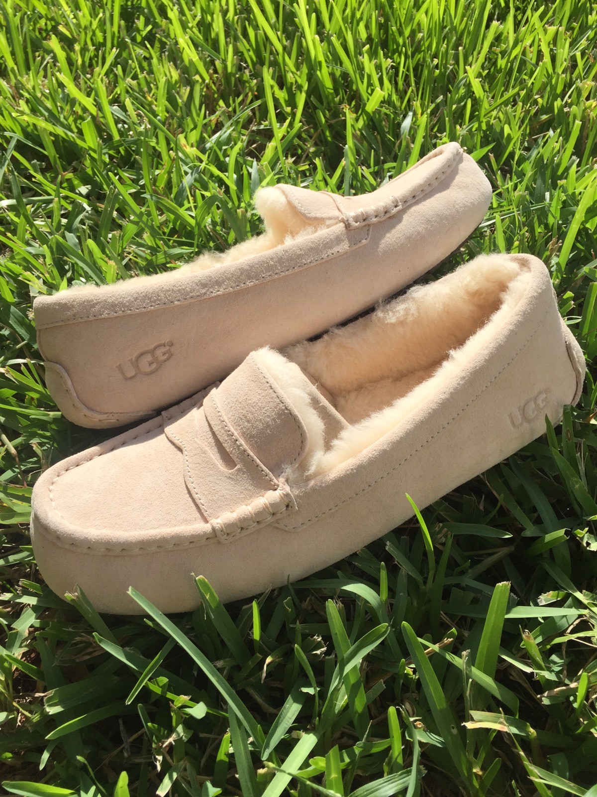 Ugg W Violette Mocassin Slippers Freshwater Pearl Size 5