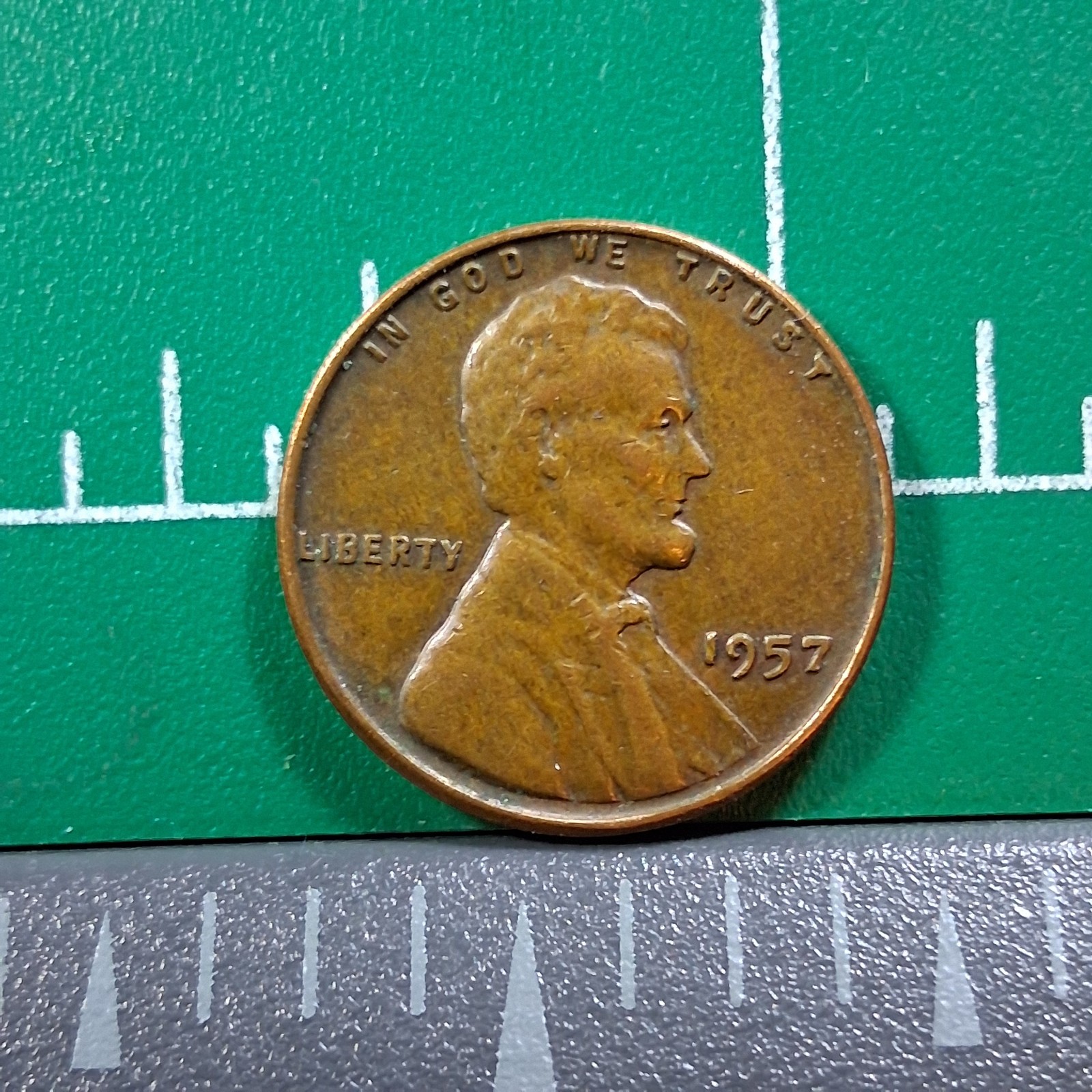 1957 United States USA Abraham Lincoln Wheat Penny 1 Cent Copper Coin