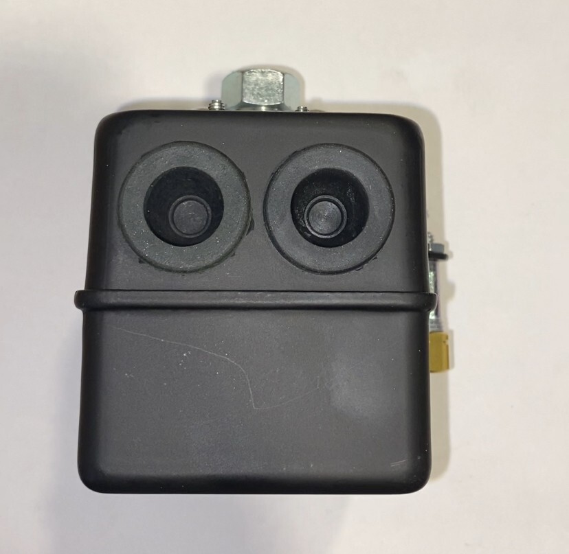 22 AMP 105-135 PSI Air Compressor Pressure Switch Control LF17-L1