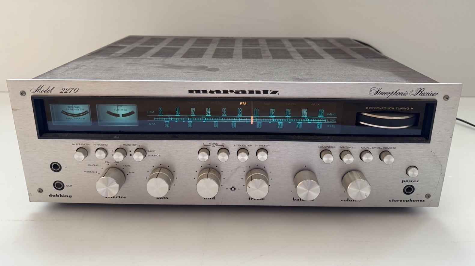Vintage Marantz Model 2270 AM/FM Stereo Receiver Powers Up Sound Not Tested