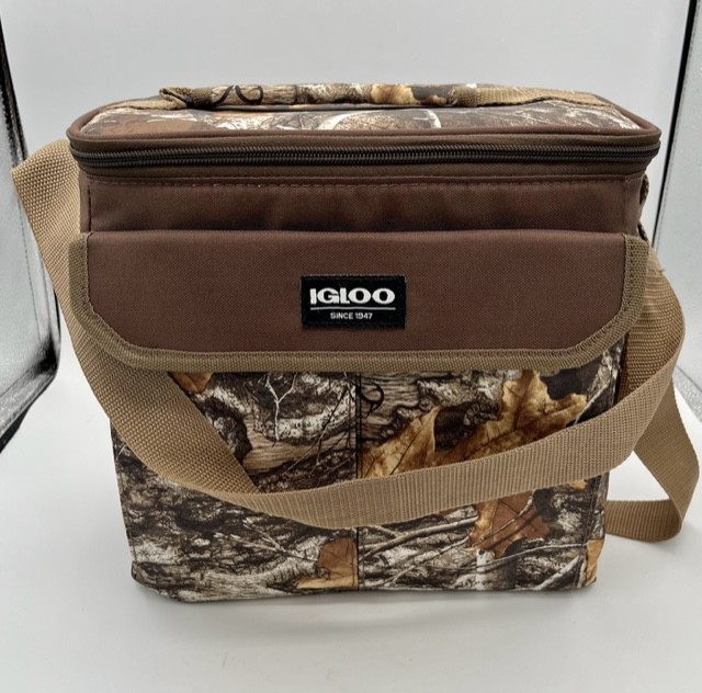 Igloo Realtree Camouflage Soft-Side Cooler Bag NWT