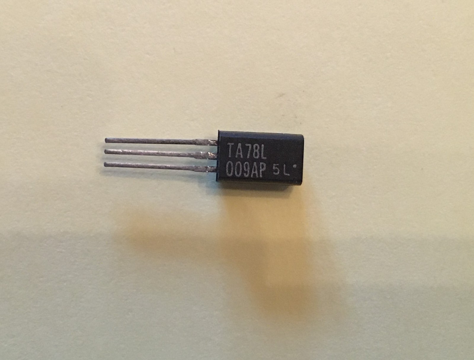 NOS TA78L009AP is a Toshiba 9-volt positive linear voltage regulator