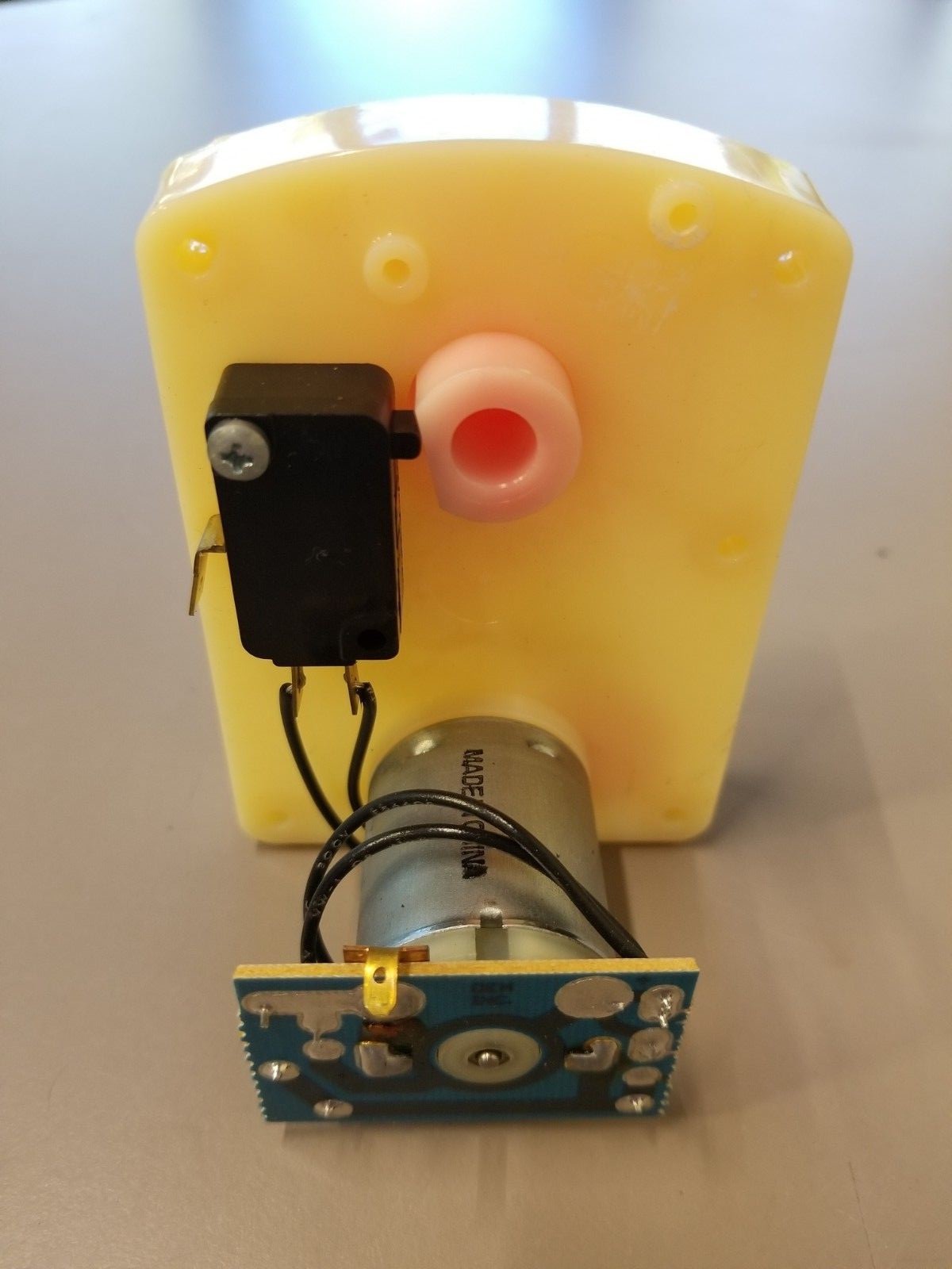 FOR SALE IS A POLYVEND VENDING MACHINE MOTOR FULLY TESTED FULLY WORKING (RARE IT