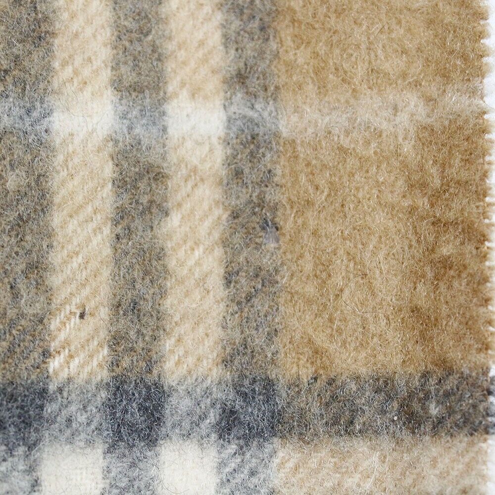 Sciarpa Burberry 100% cashmere colore beige fantasia scozzese 132x31 cm