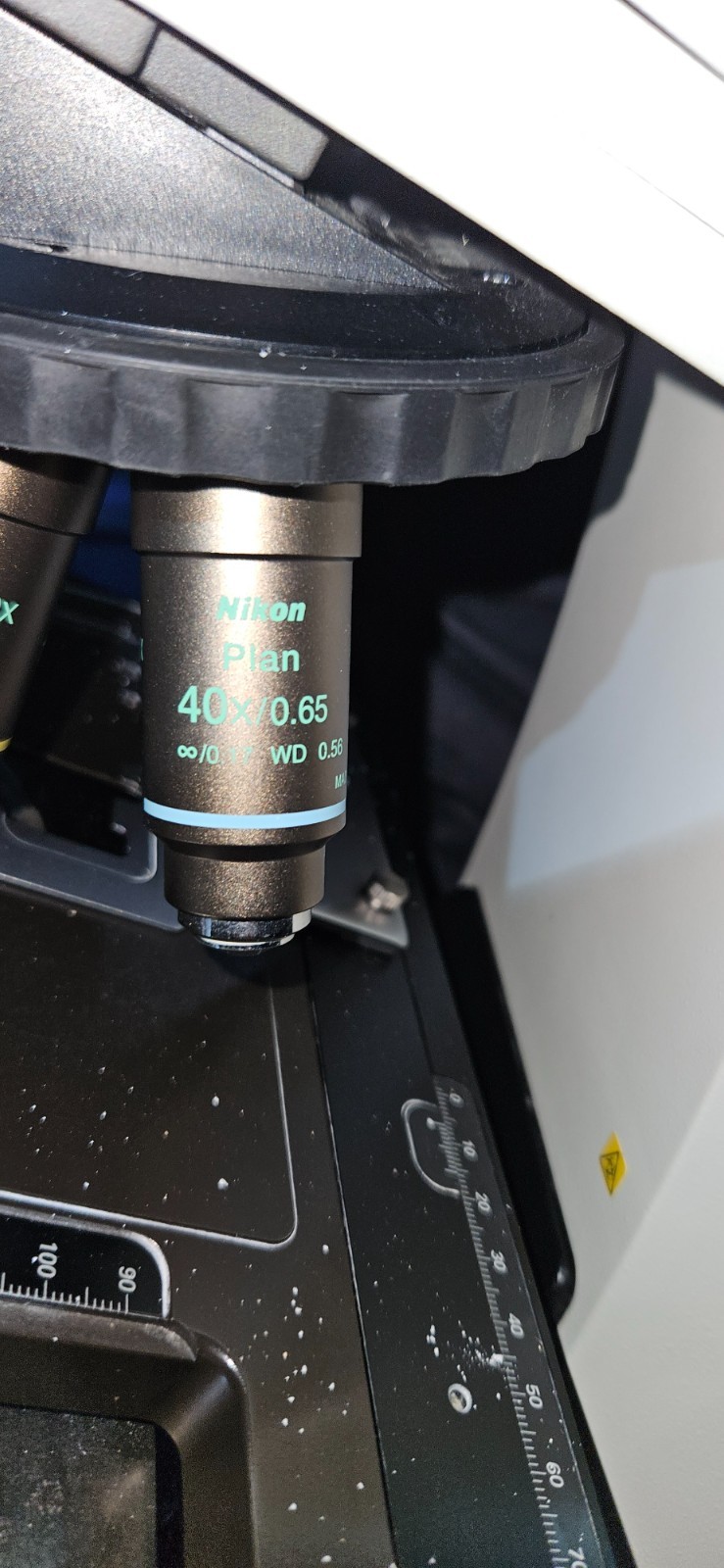 Nikon ECLIPSE Ci-L Microscope with 2 objectives