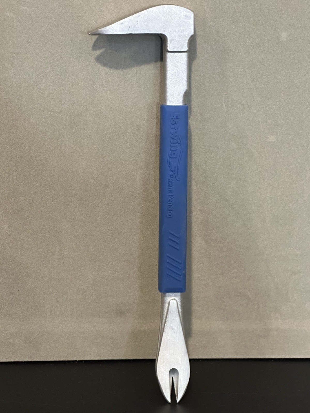 estwing Nail Puller With Grip
