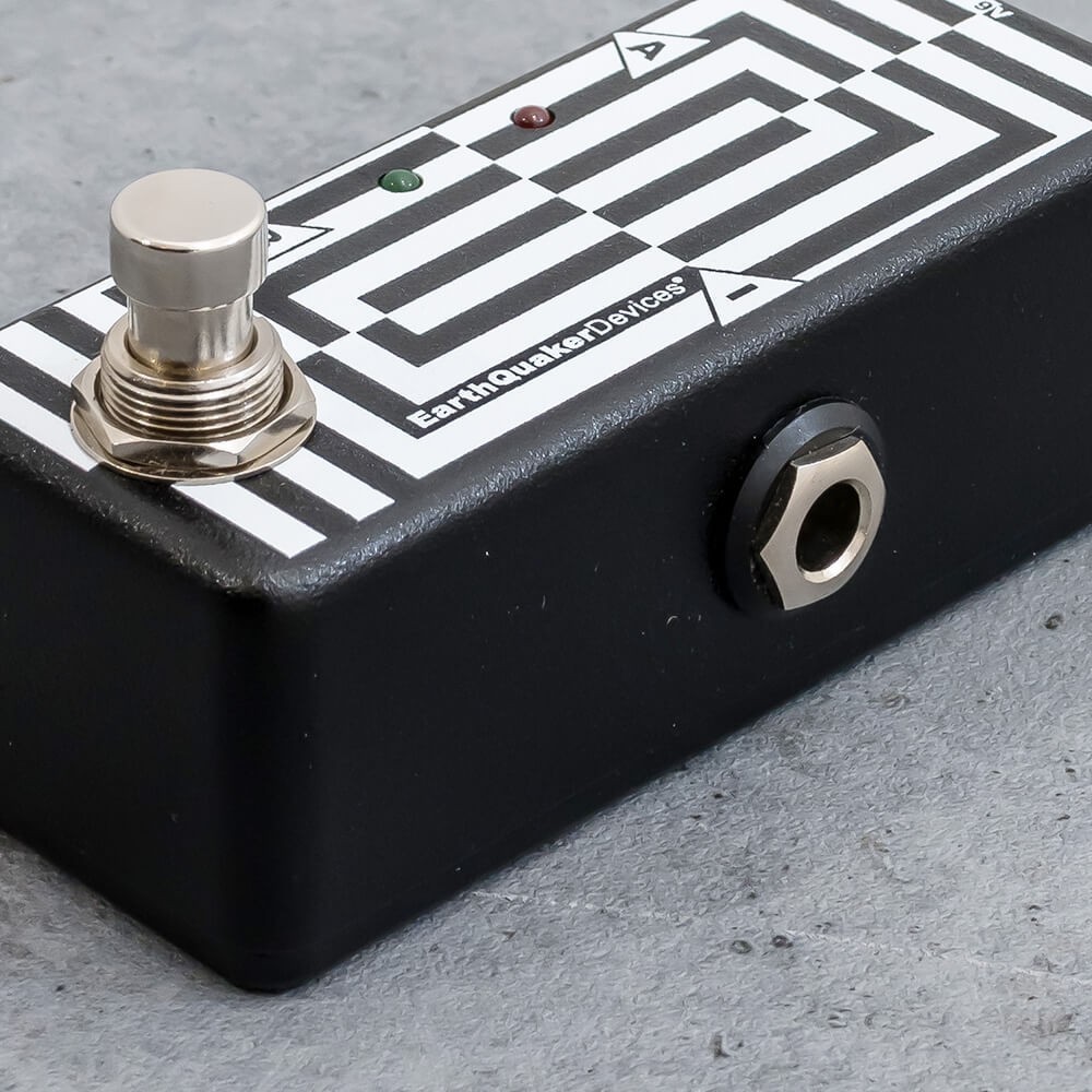 EarthQuaker Devices AB Box [Simple passive circuit A/B box with various uses]