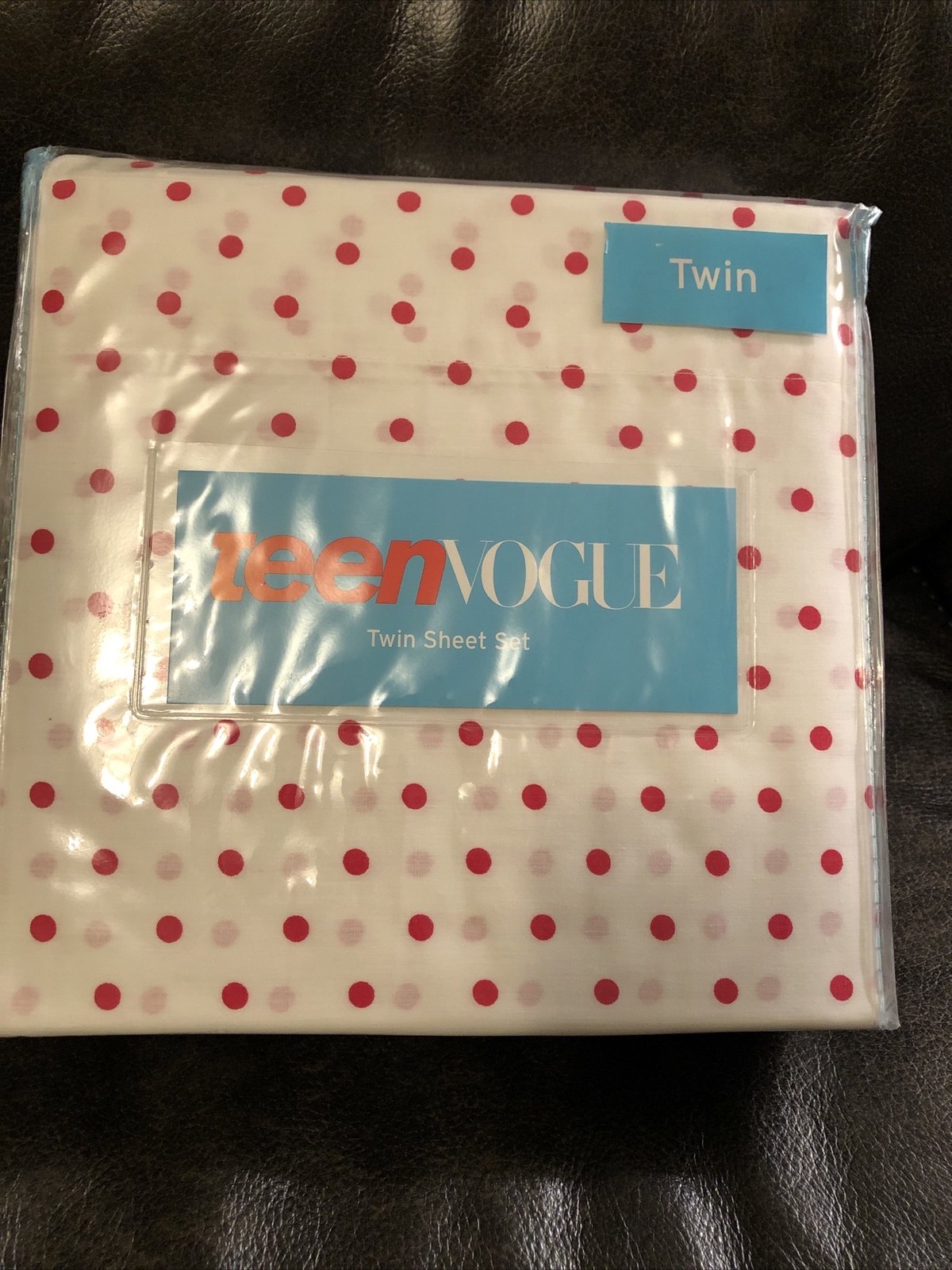 teen VOGUE Cotton Blend Twin Sheet Set white Polka Dot Raspberry NEW MSRP $80