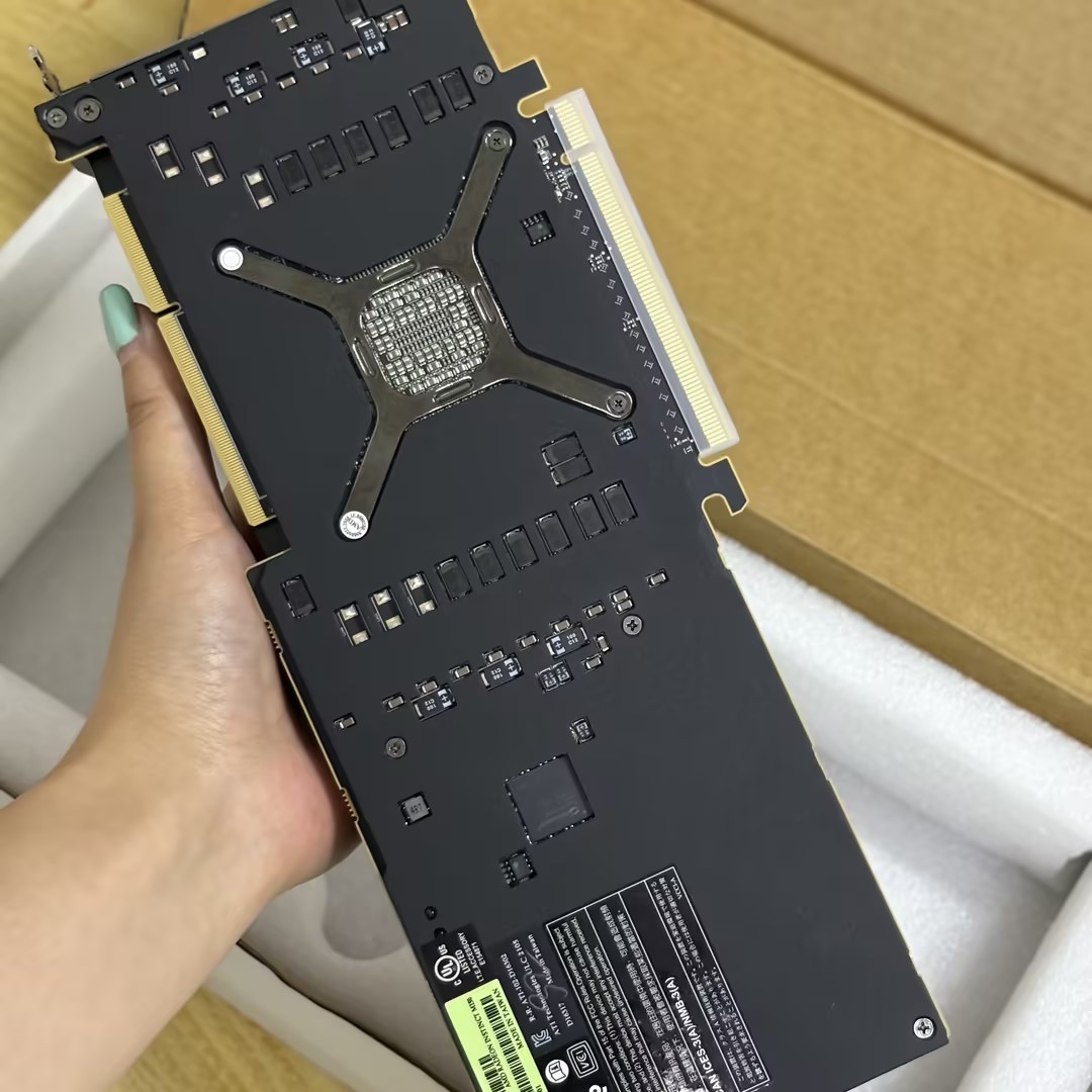 AMD Radeon Instinct Mi50 Accelerator 32GB HBM2 Machine Learning, HPC, AI, GPU