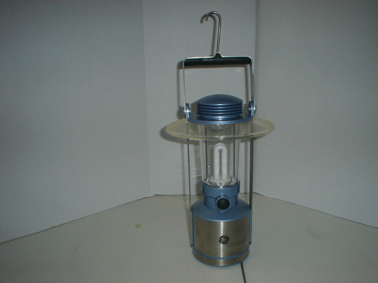 GE Steelbeam Fluorescent Lantern - Blue Working Condition With Original Box
