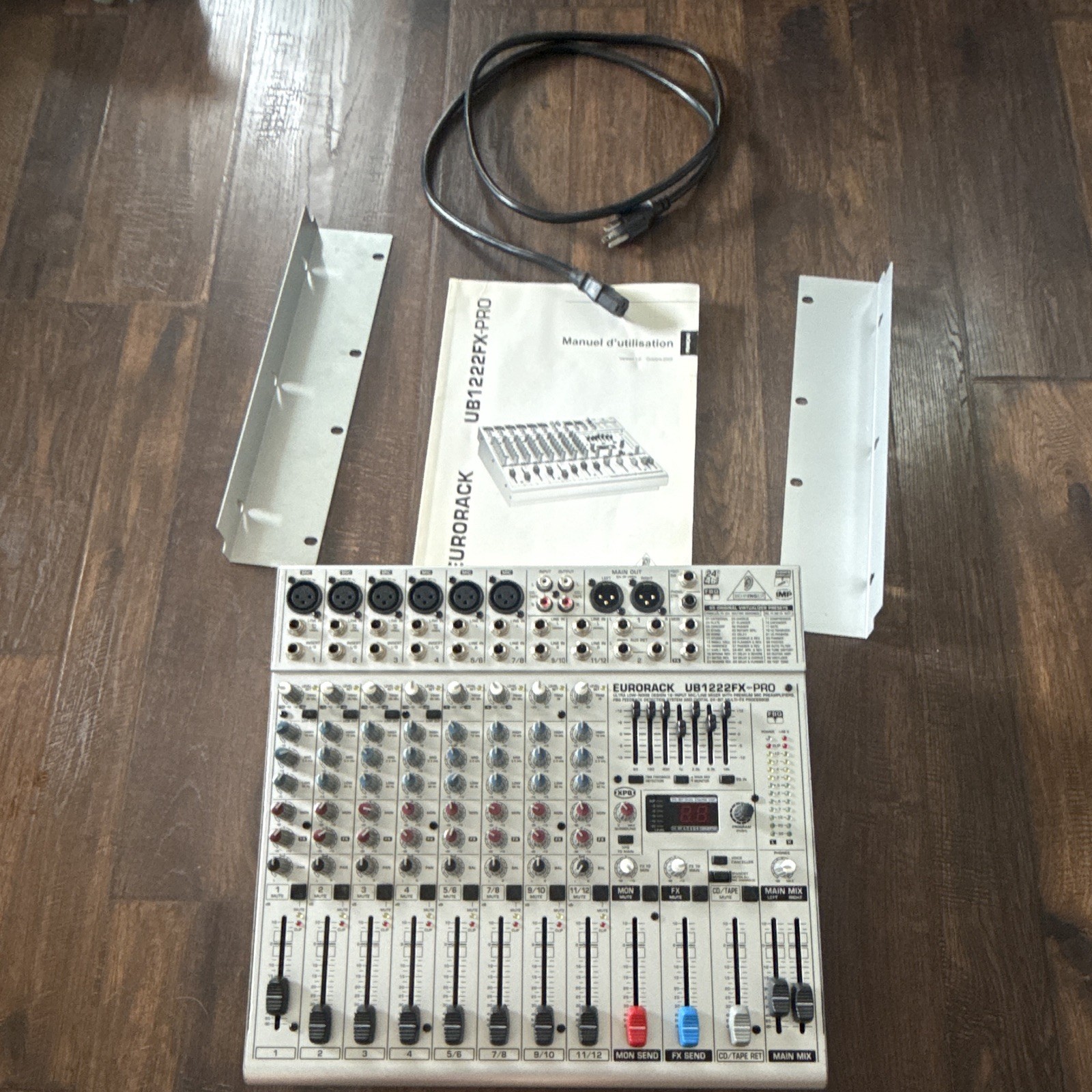 Behringer Eurorack UB1222FX-PRO 12-Channel Analog Rack Mixer w/ Manual