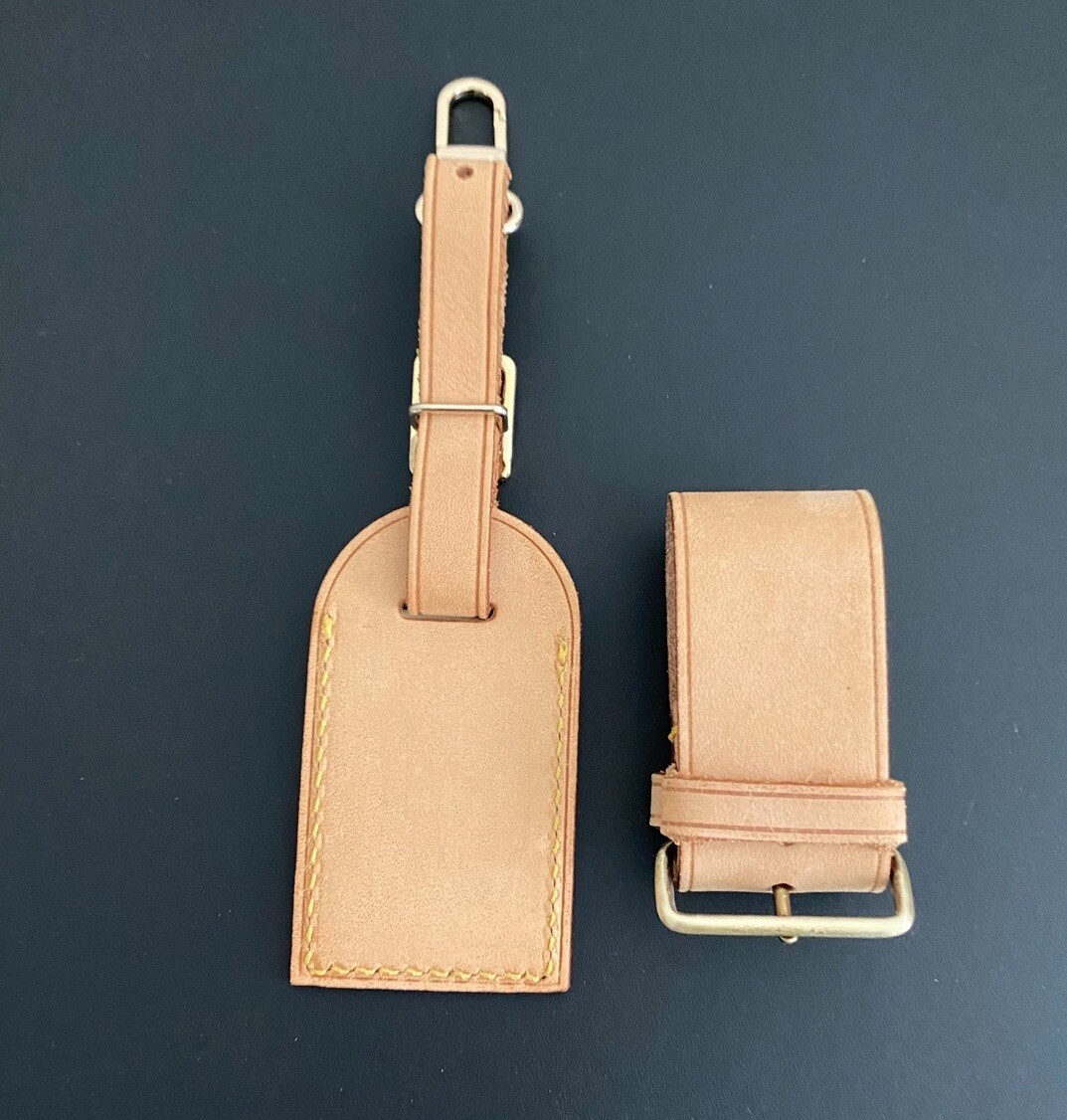 Louis Vuitton Name Tag Beige w/ Strap 1 Set AUTHENTIC Poignet Small