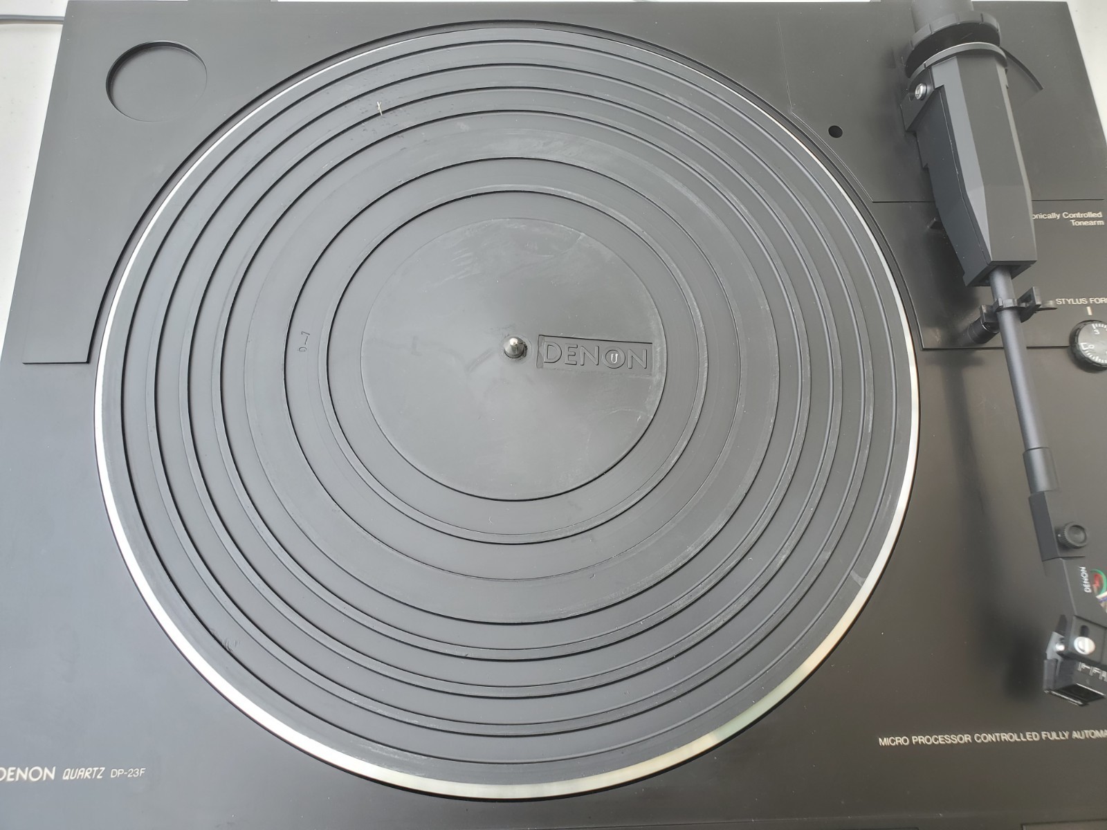 Denon Turntable Quartz DP-23F Micro Processor Fully Automatic Turntable System