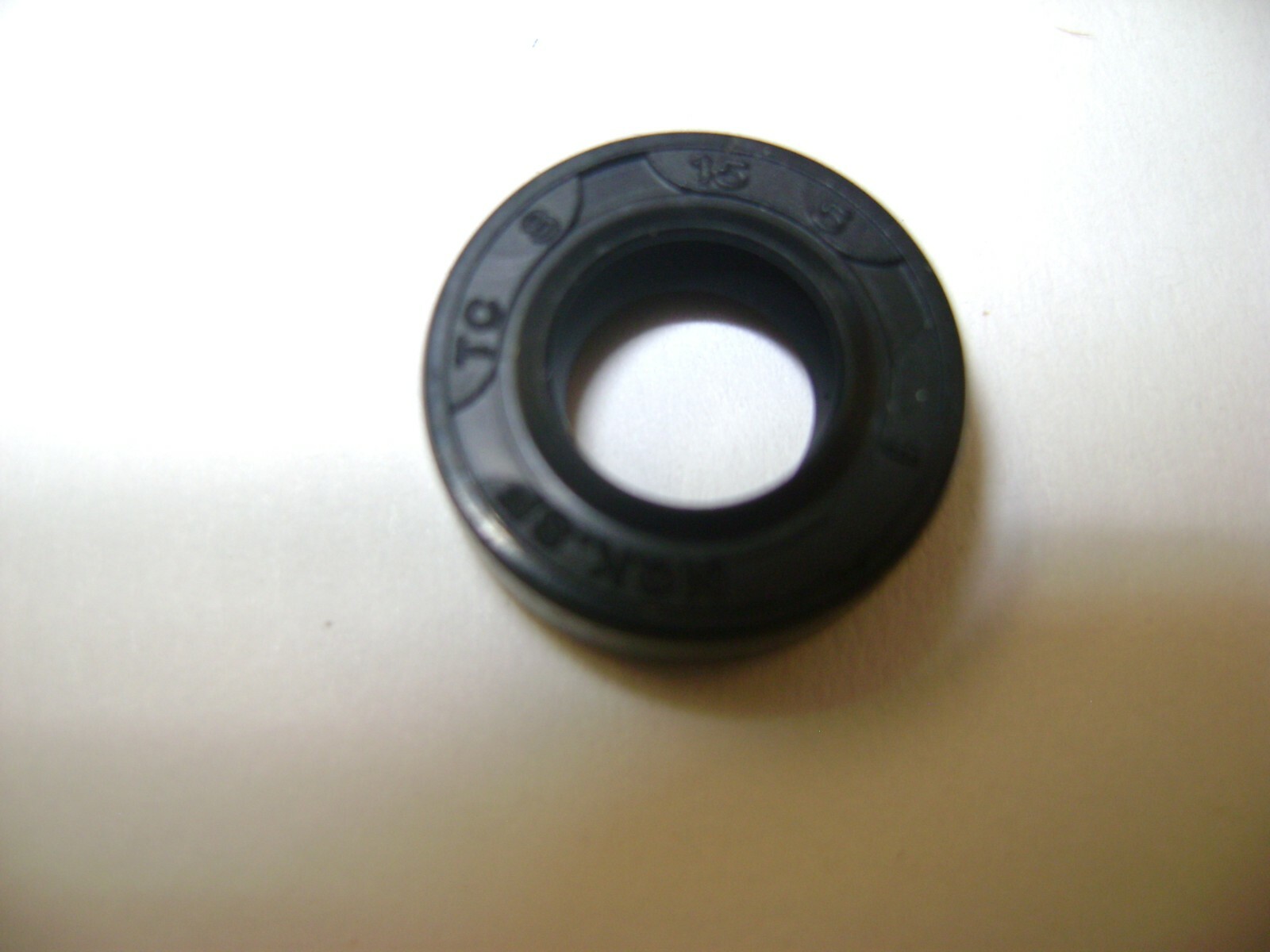 NEW TC 8X15X5 DOUBLE LIPS METRIC OIL / DUST SEAL 8mm X 15mm X 5mm