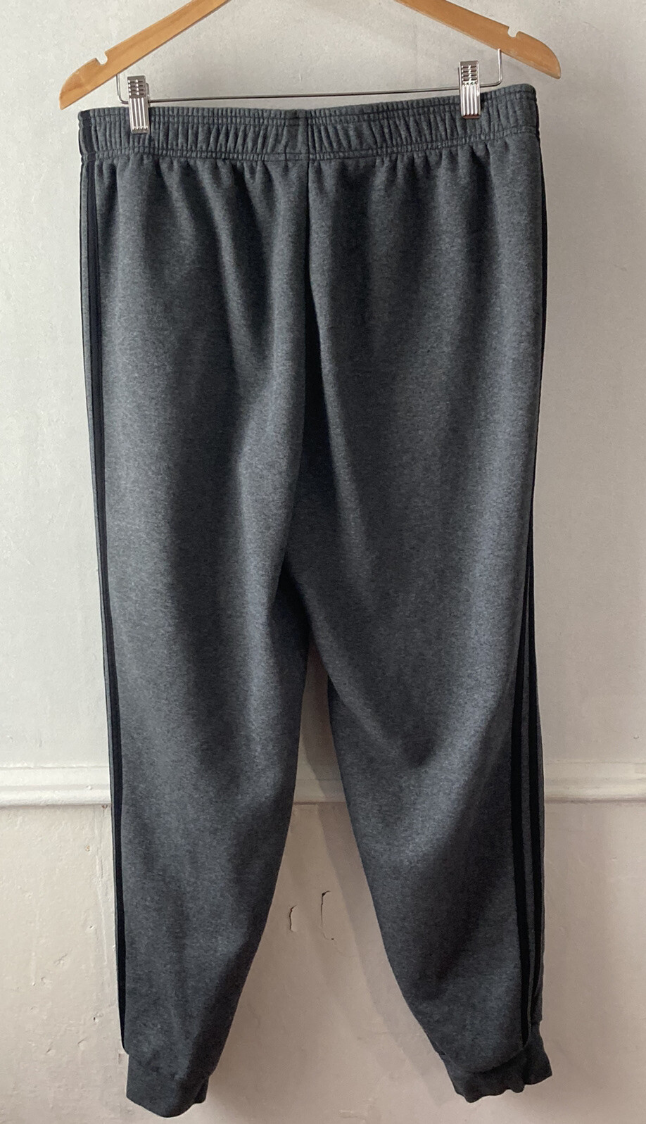 Adidas Mens size Medium M Sweatpants Joggers Sweat Pants j171