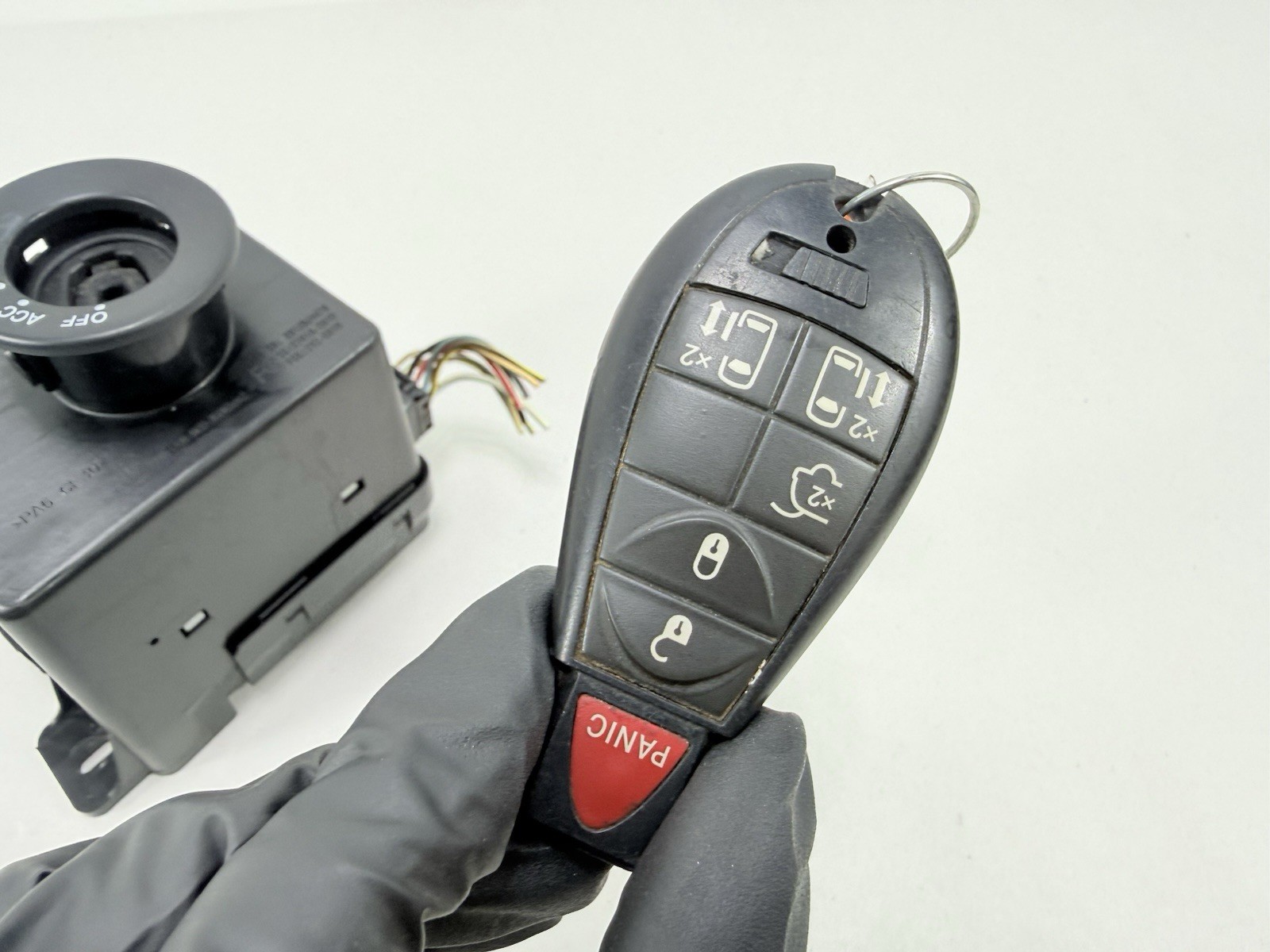 08-10 Dodge Caravan Wireless Ignition Switch Node w/ Remote Key & VIN 68284720AB