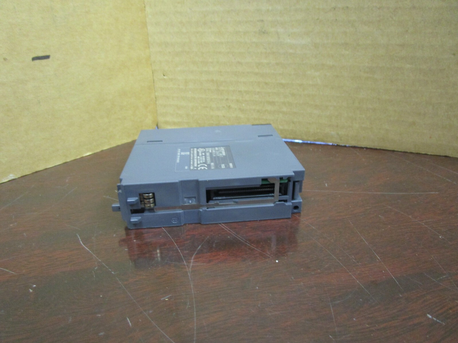 MITSUBISHI OUTPUT UNIT MODULE QY41P 12/24Vdc 0.1A AMP