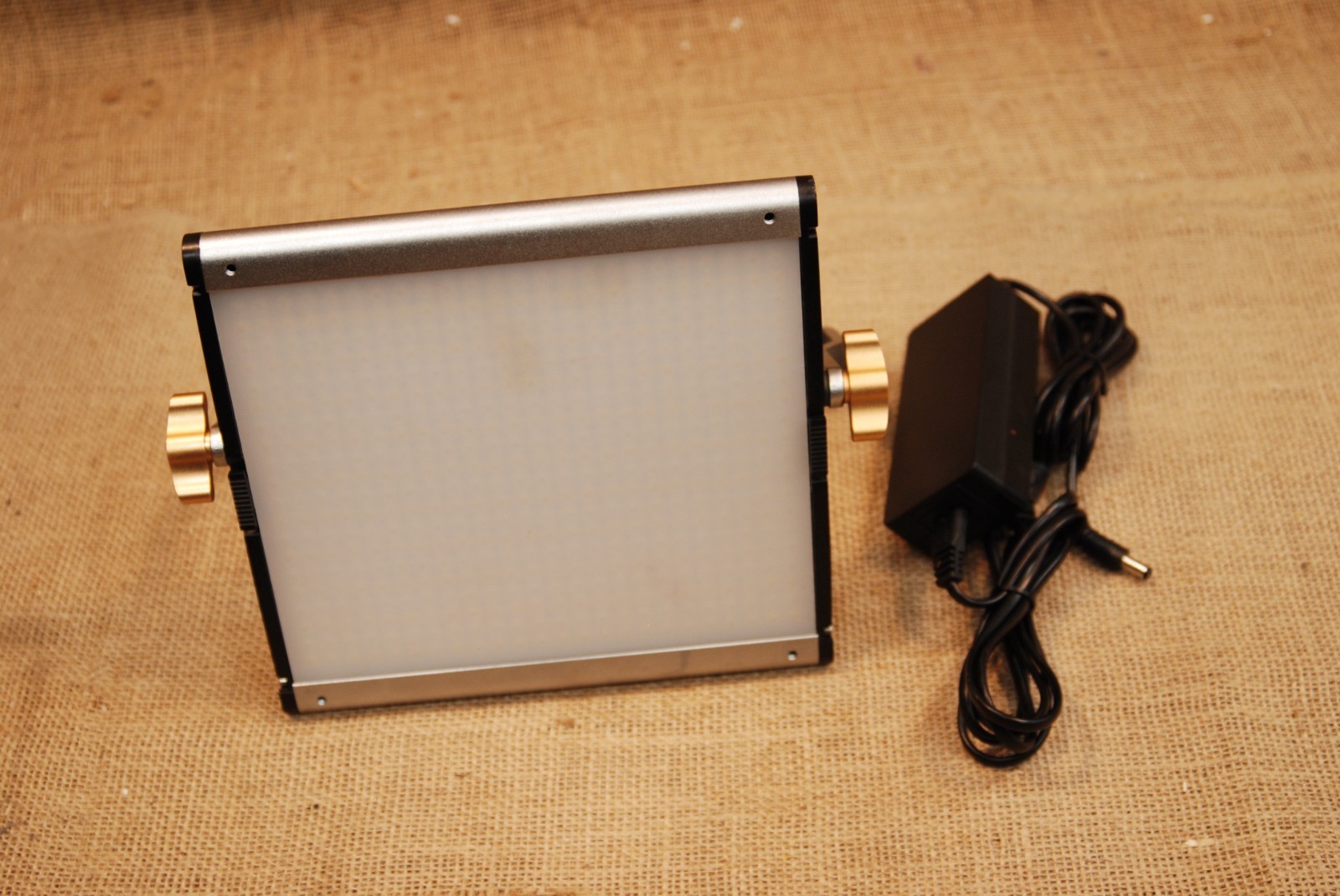 Neewer NL480 Bi Color LED Video Light Panel Kit Dimmable Studio Light