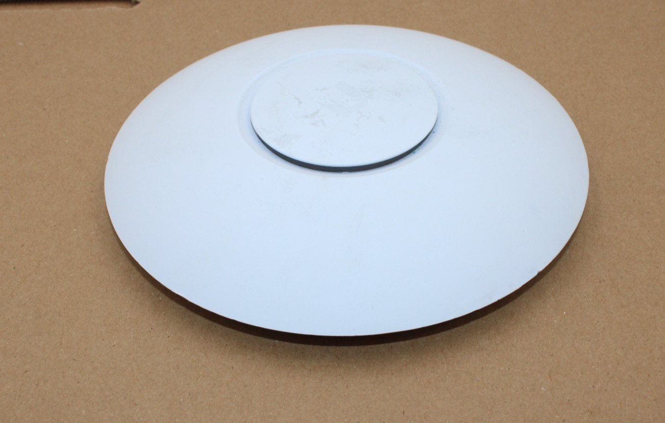 Ubiquiti UniFi UAP-NANOHD Dual Band 802.11ac Wireless Access Point