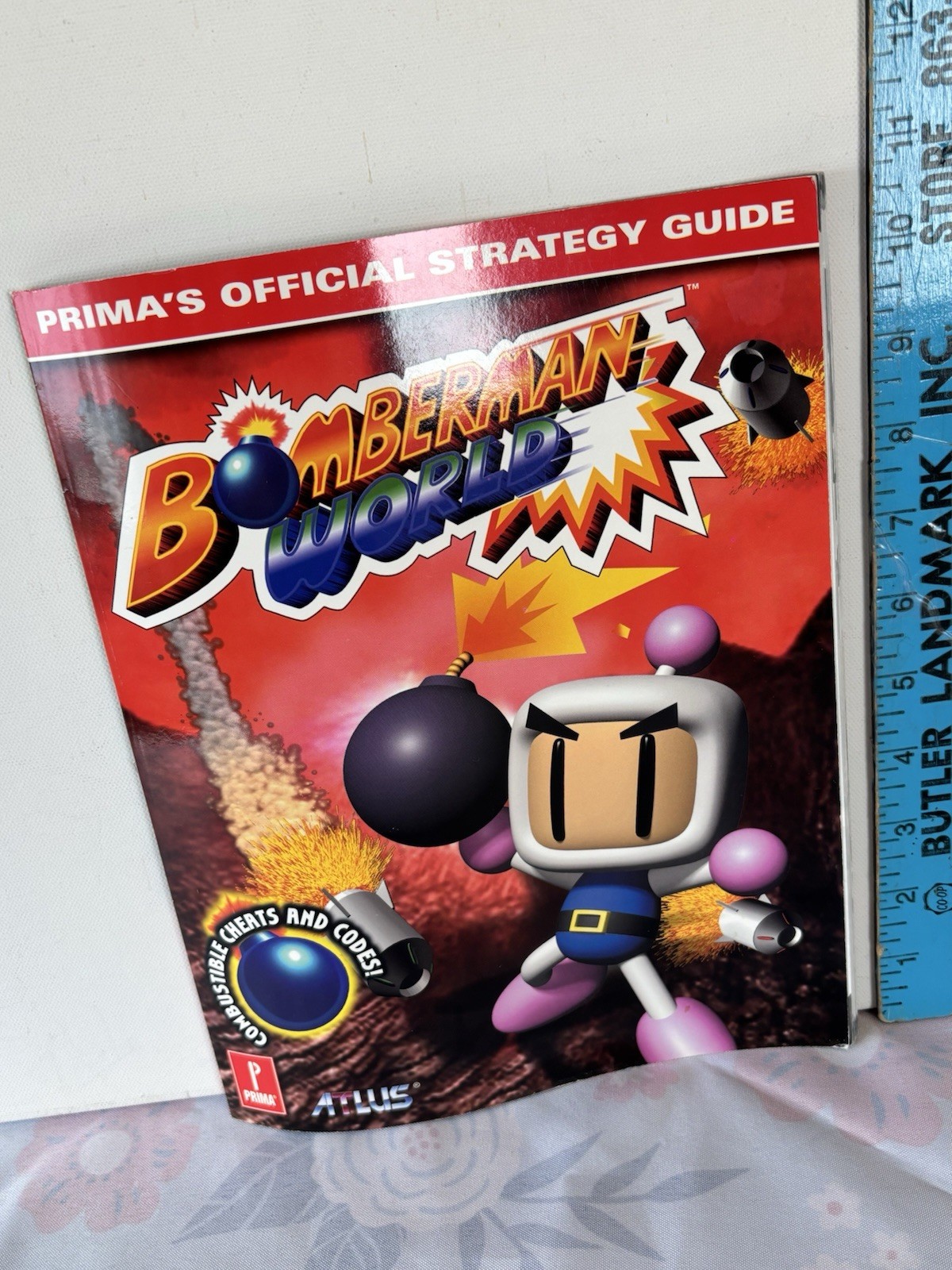 Bomberman World Prima's Official Strategy Guide PS1 Video Game Atlus 1998