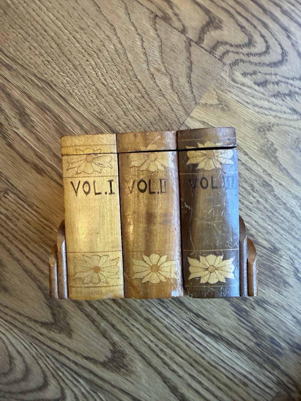 Vtg Wooden Book-Form Cigarette / Trinket Box – Hand-Carved with Floral Inlay