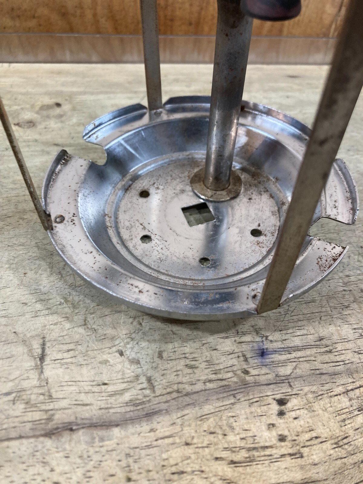 Coleman 220H - Cage Air Mixer - Light Rust