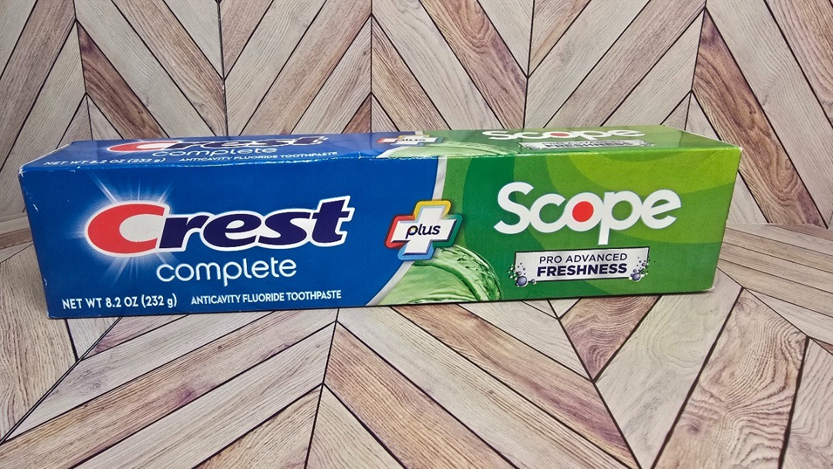 Crest Complete + Scope Pro Advanced Anticavity Toothpaste 8.2oz Exp 7/28 NEW