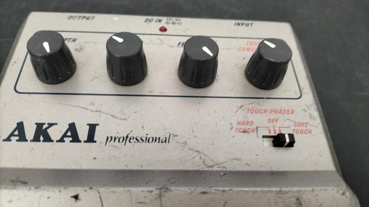 AKAI Model P1