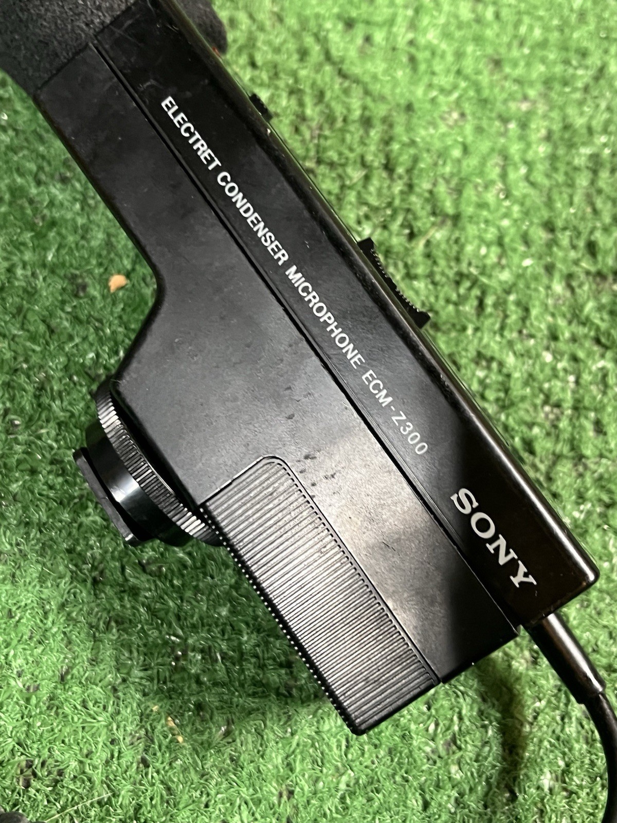 Sony ECM-Z300 Electret Condenser Microphone with Case