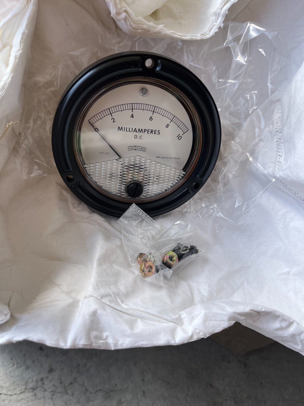NEW Phastron DC Milliamperes Panel Meter  0-10 DC mA Gauge +++++++++++++++++