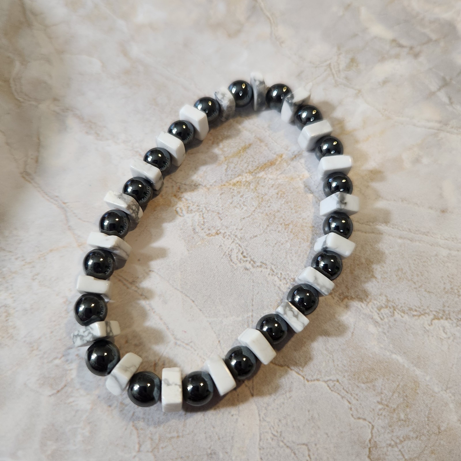 Handmade Artisan Howlite Hematite Stretch Bracelet #2819