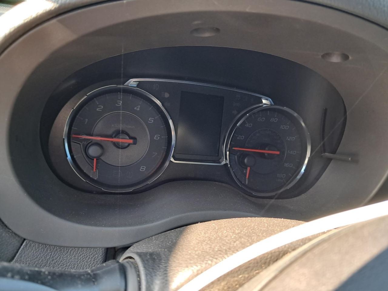 V60 2019 Glove Box 4785945