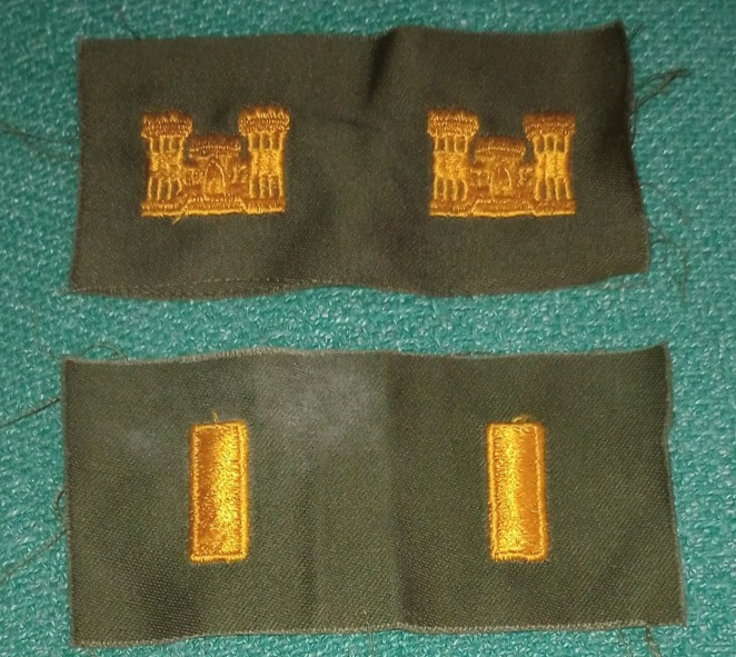 Vietnam US ARMY cloth OFFICER ENGINEER COLLAR INSIGNIA and Lt. bars