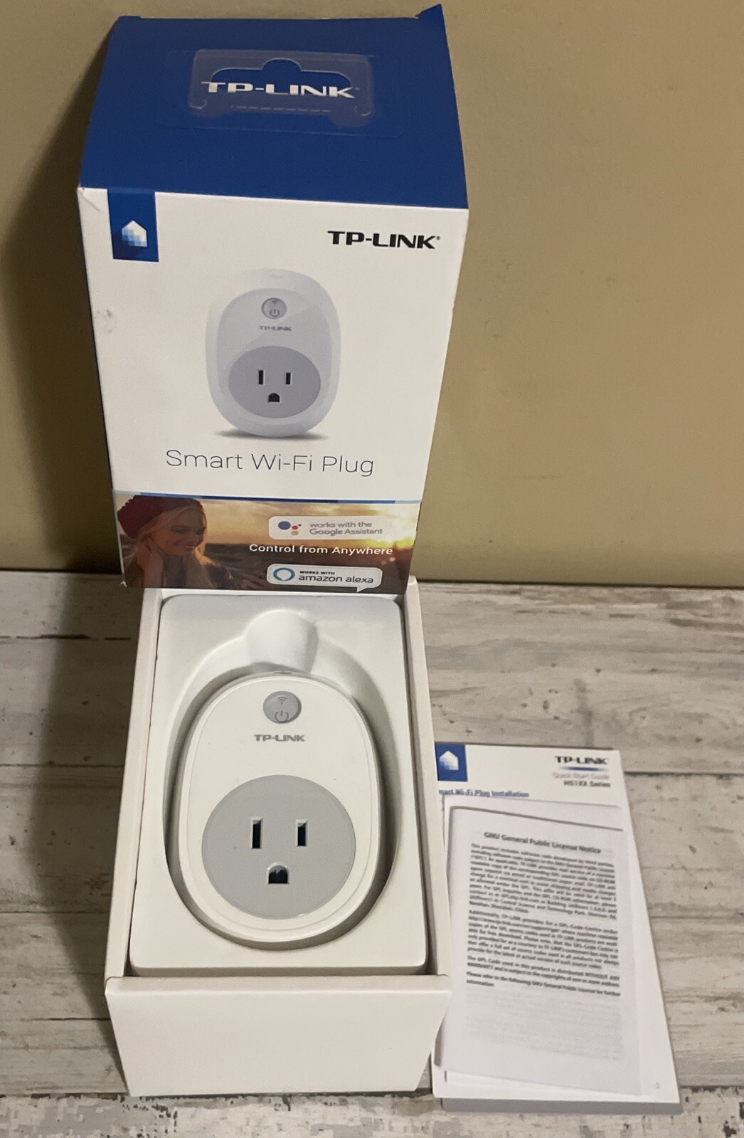 TP-Link Wi-Fi Smart Plug HS100 Amazon Alexa Google Assistant Cortana White