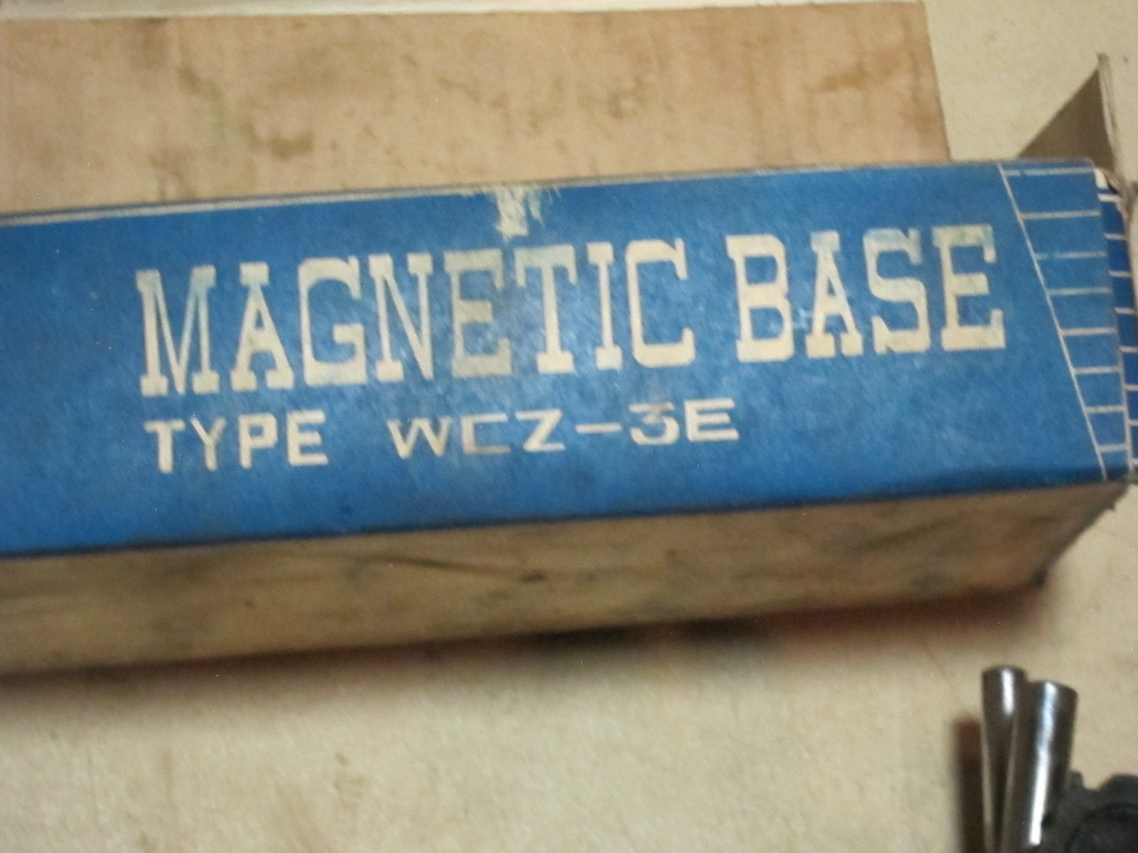 Magnetic Base WCZ-3E Dial Indicator Stand, Used