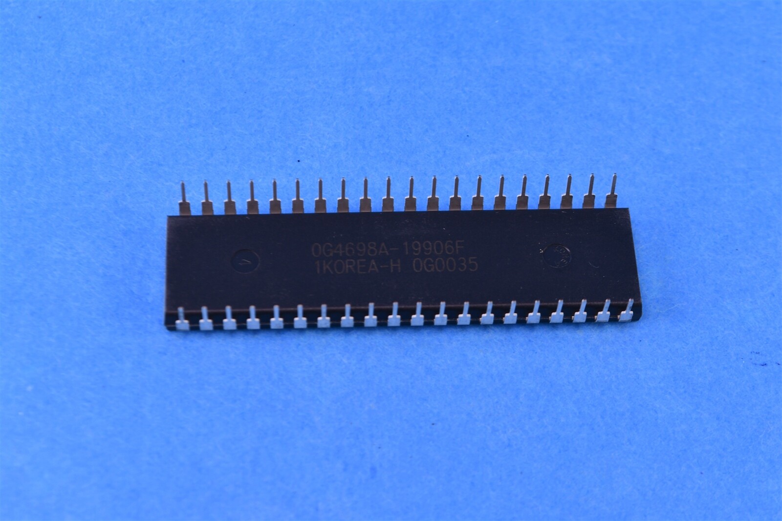 3 ATMEGA163L-4PC ATmega Microcontroller IC 8-Bit 4MHz 16KB FLASH 40-PDIP NEW