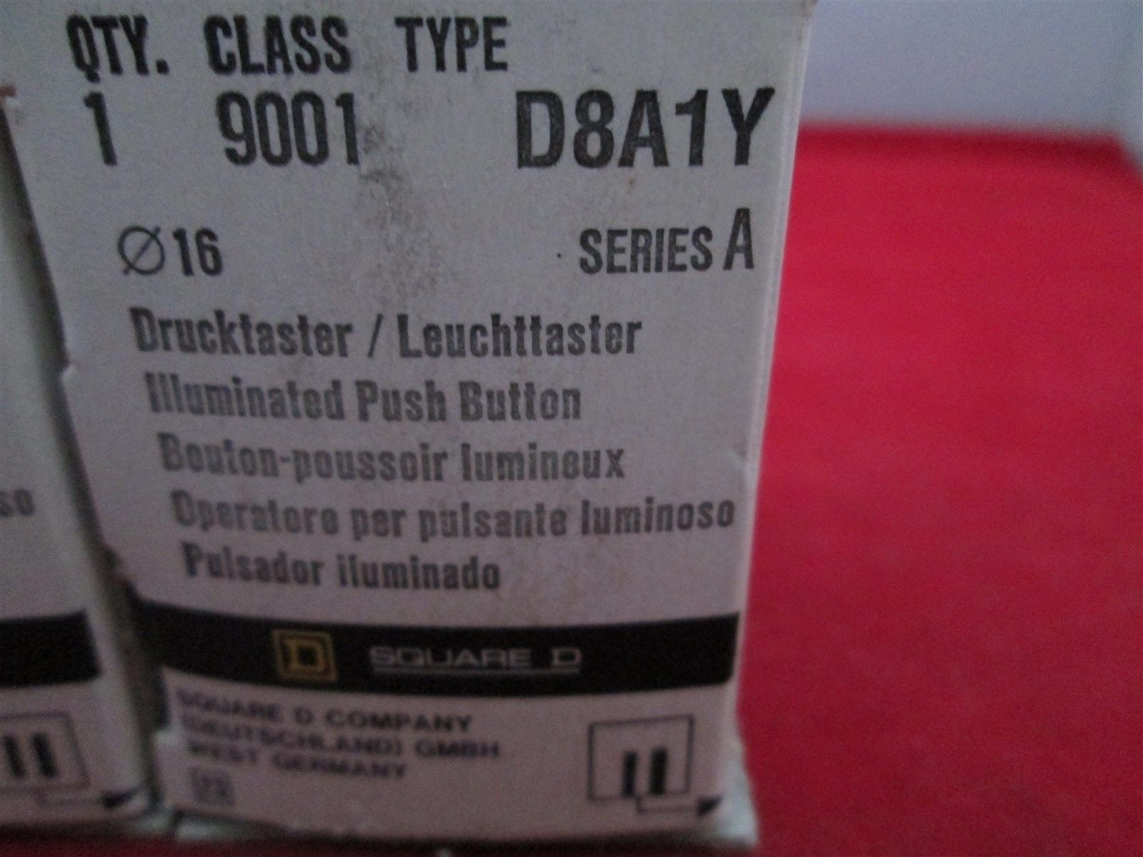 Square D Illuminated Push Button 9001 D8A1Y new