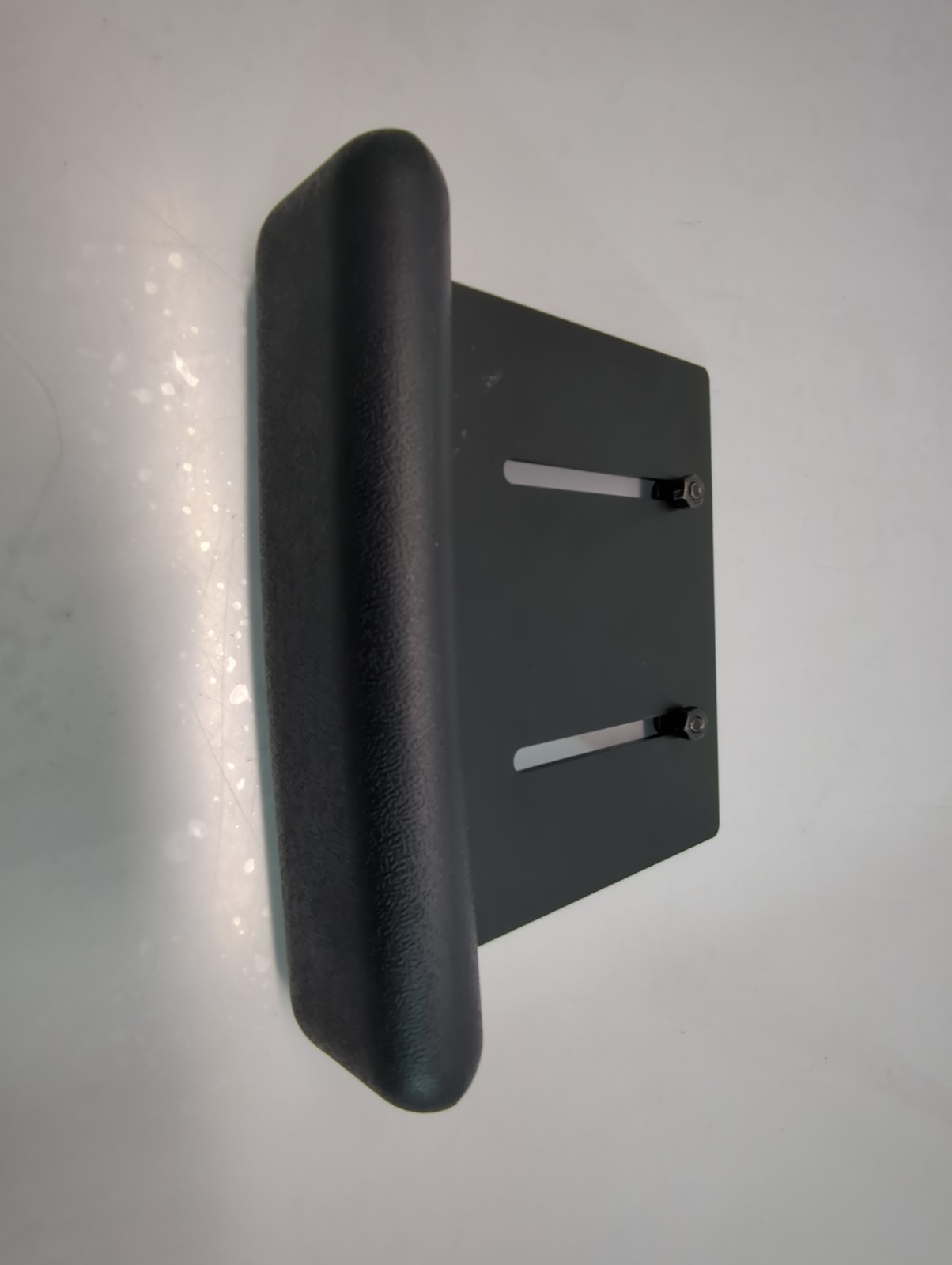 Havis C-ARM-102 Side Mount Armrest
