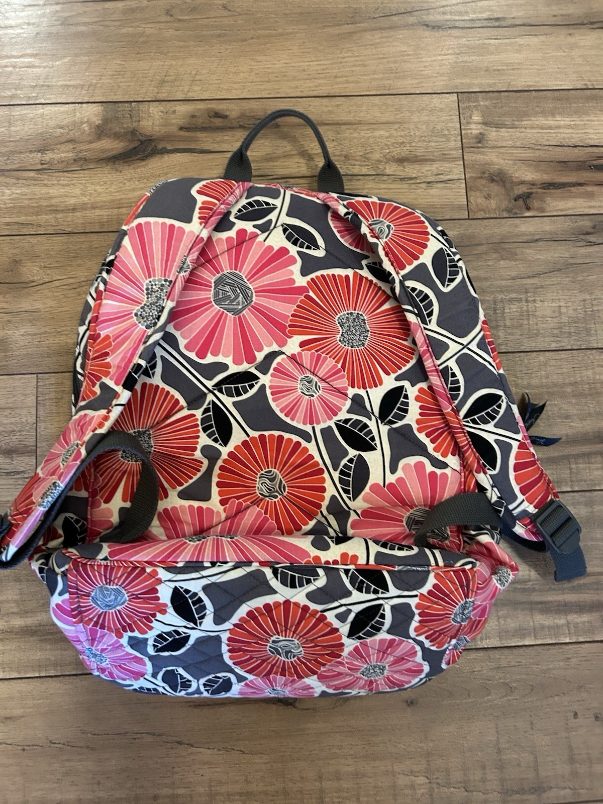 VERA BRADLEY BACKPACK CHERRY BLOSSOM Quilted EXCELLENT PRE-OWNED CONDITION